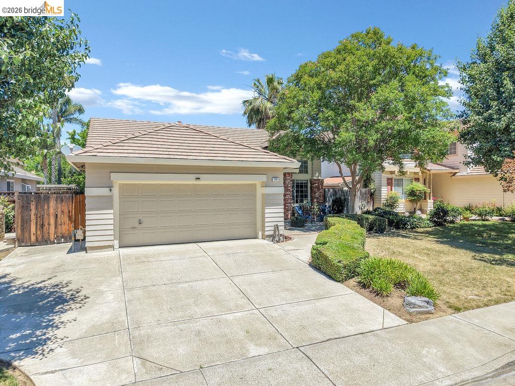 733 Sienna Ln