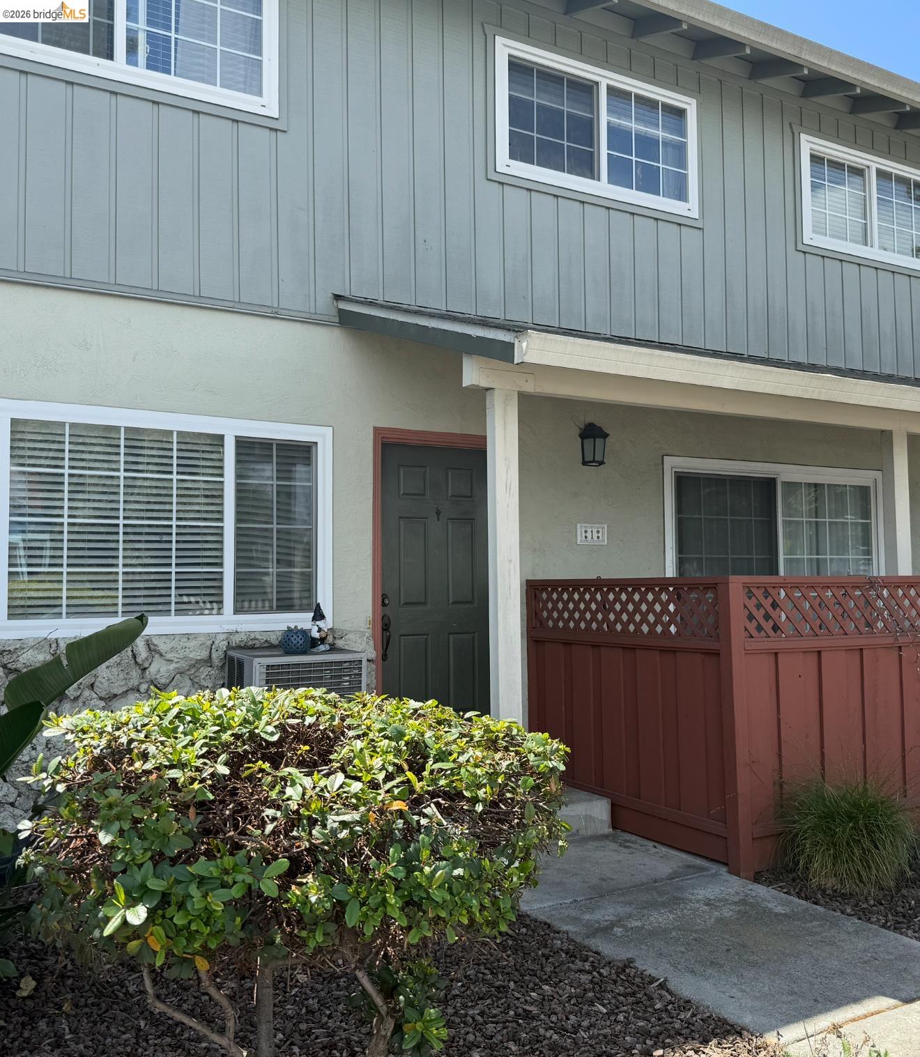 650 Fargo Ave # 1