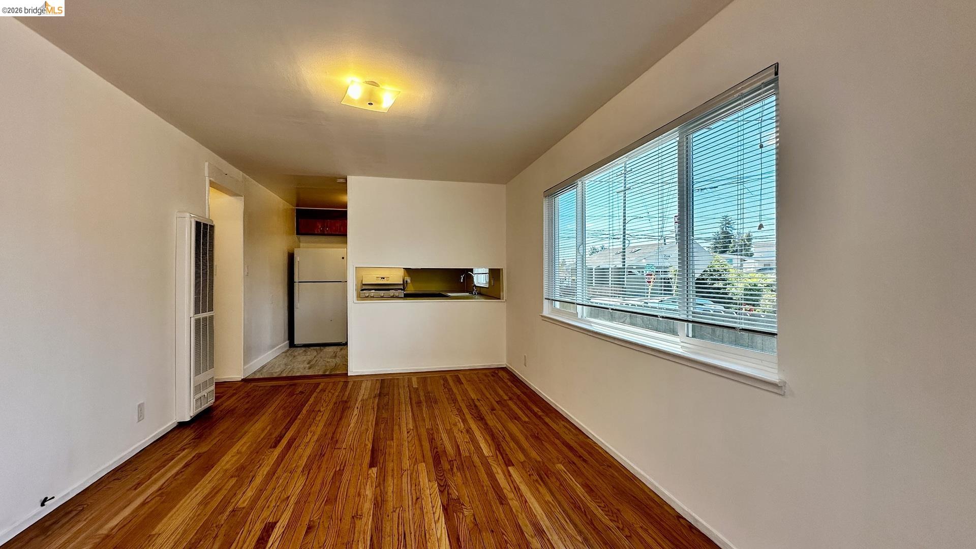 1180 Bayview AVE