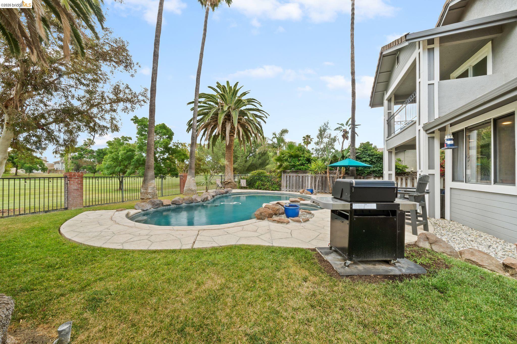 2147 Saint Andrews Ct