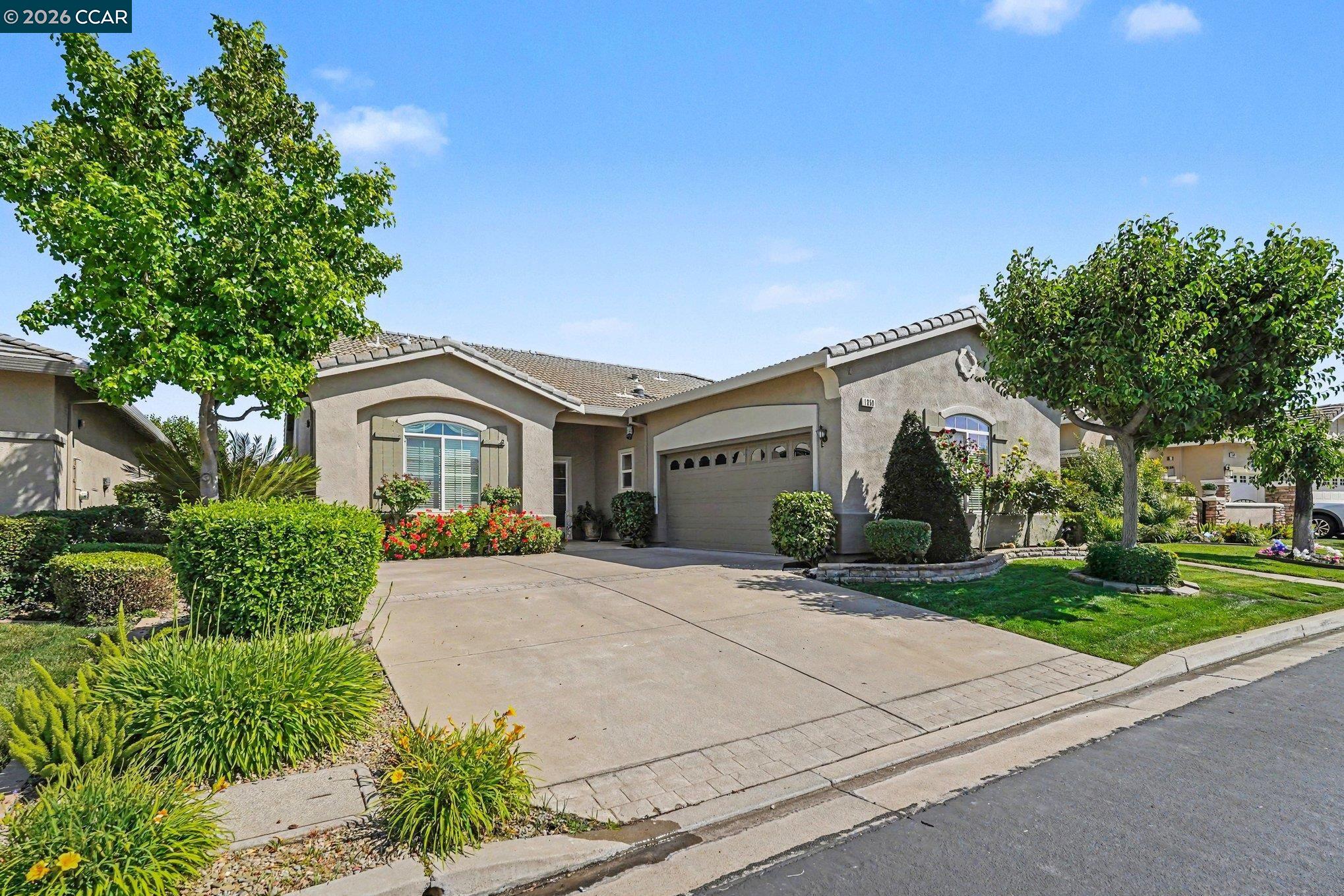 1350 McPrince Ln