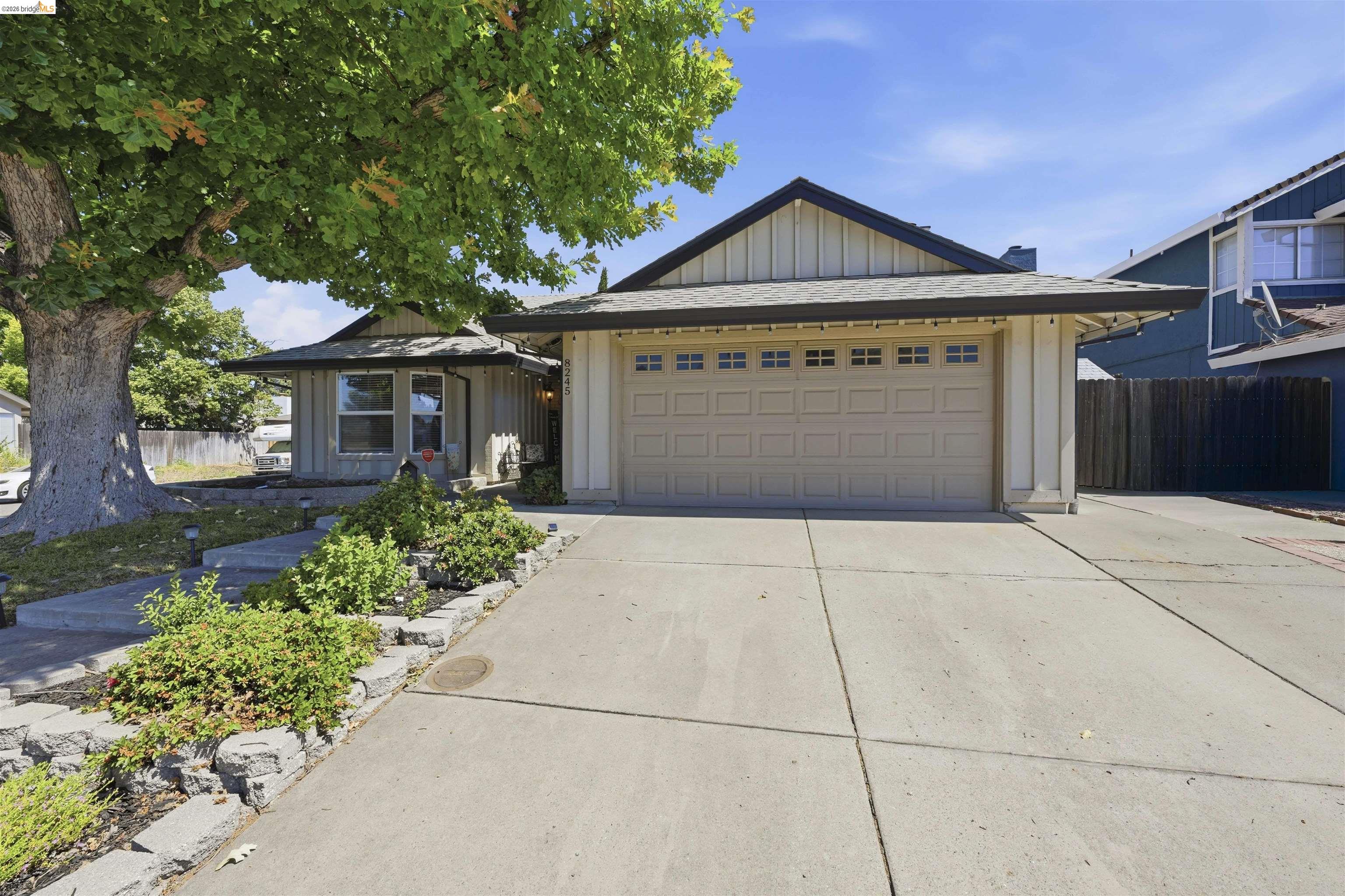 8245 Auberry Dr