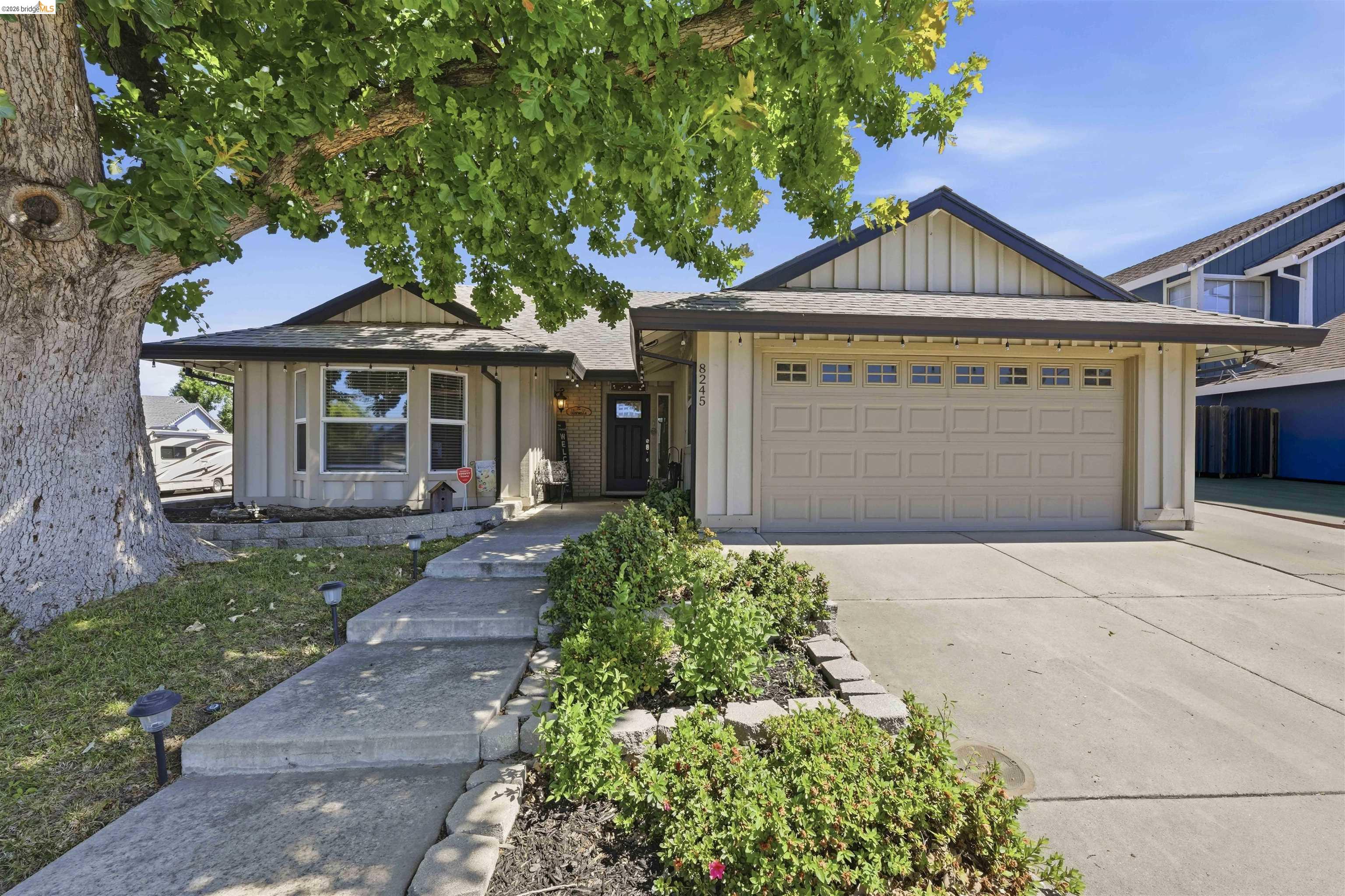 8245 Auberry Dr