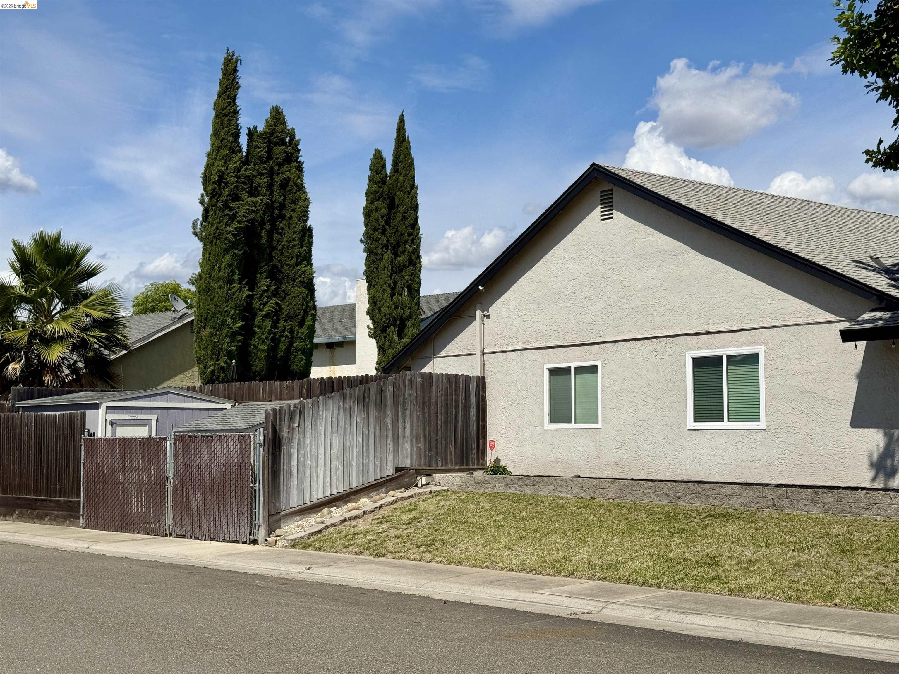 8245 Auberry Dr