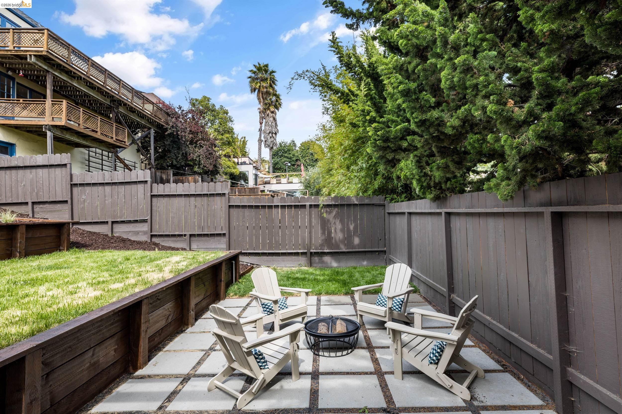 799 Santa Ray Ave