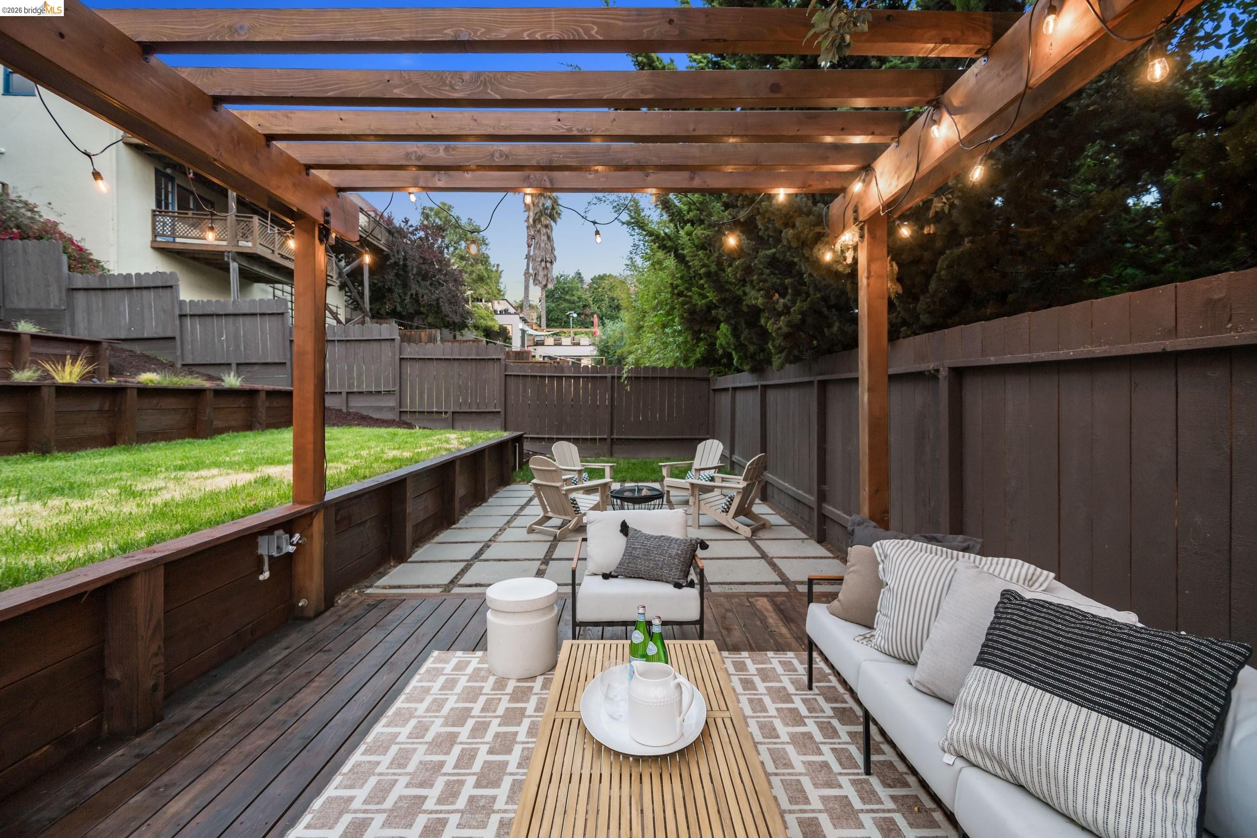 799 Santa Ray Ave
