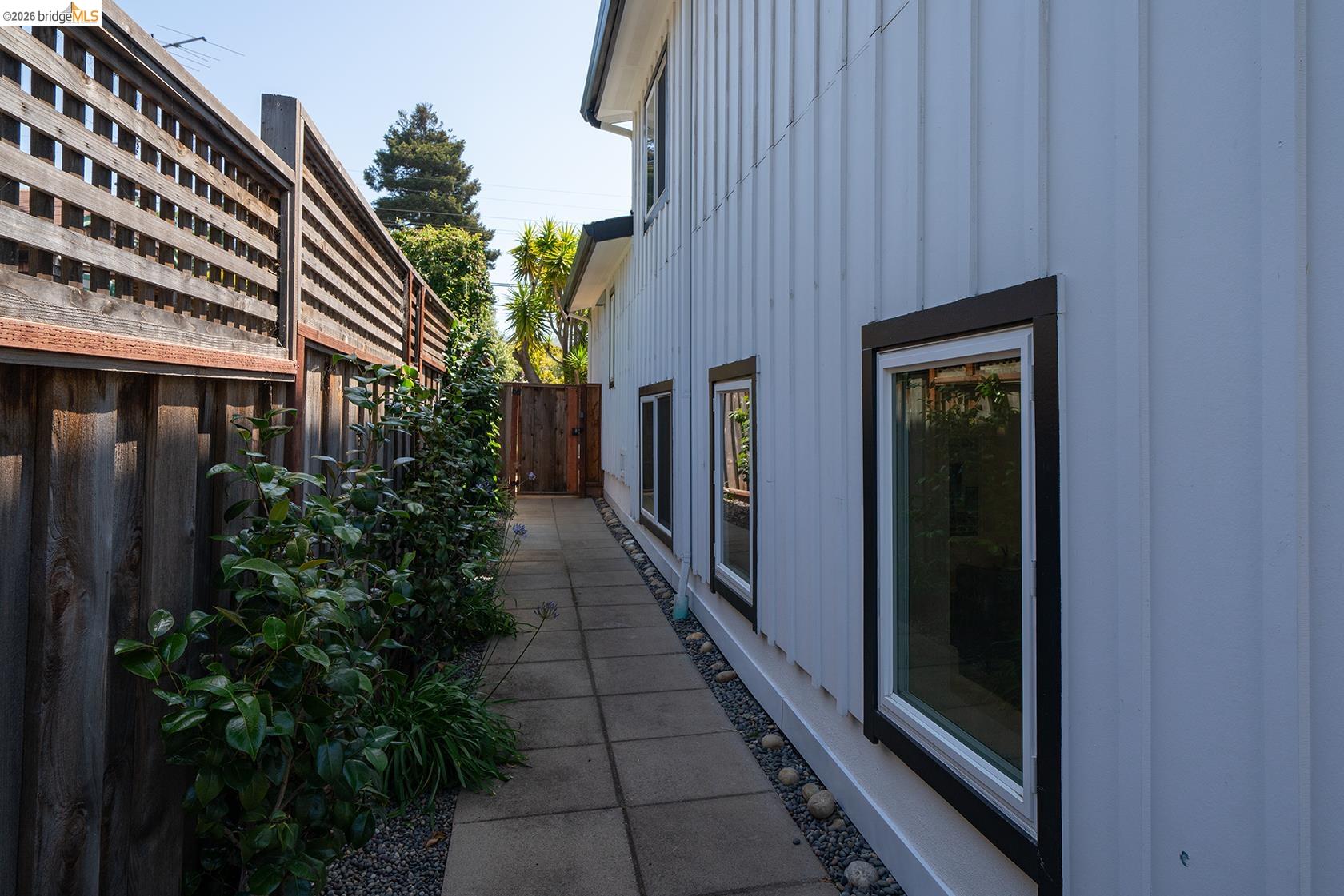 1470 Cornell Ave