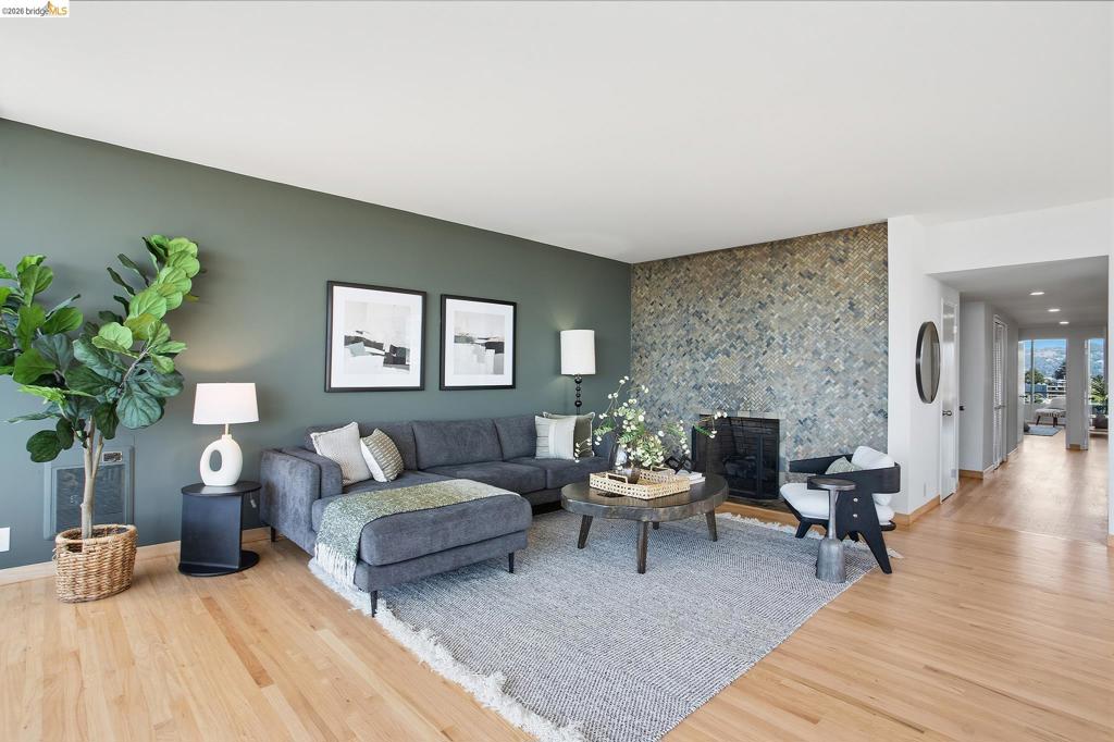 320 Lee Street 1302