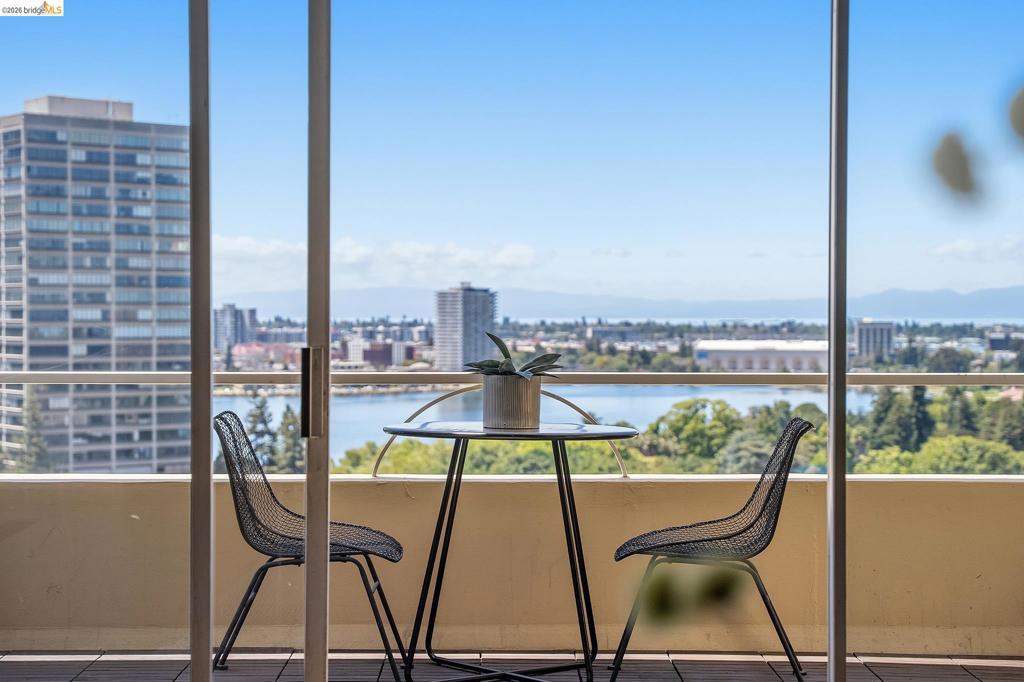 320 Lee Street 1302