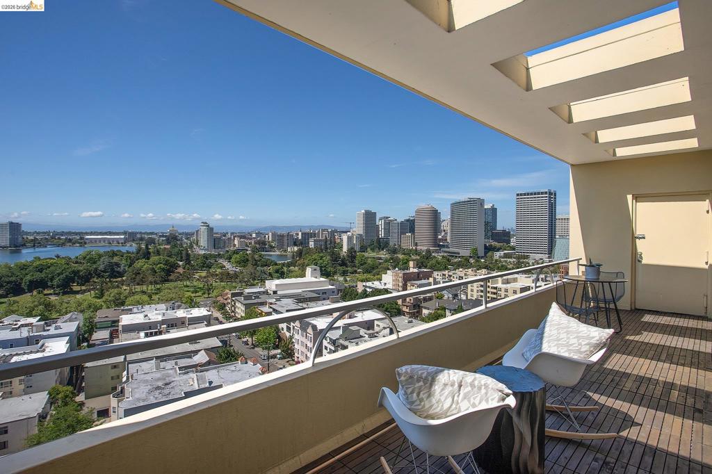320 Lee Street 1302