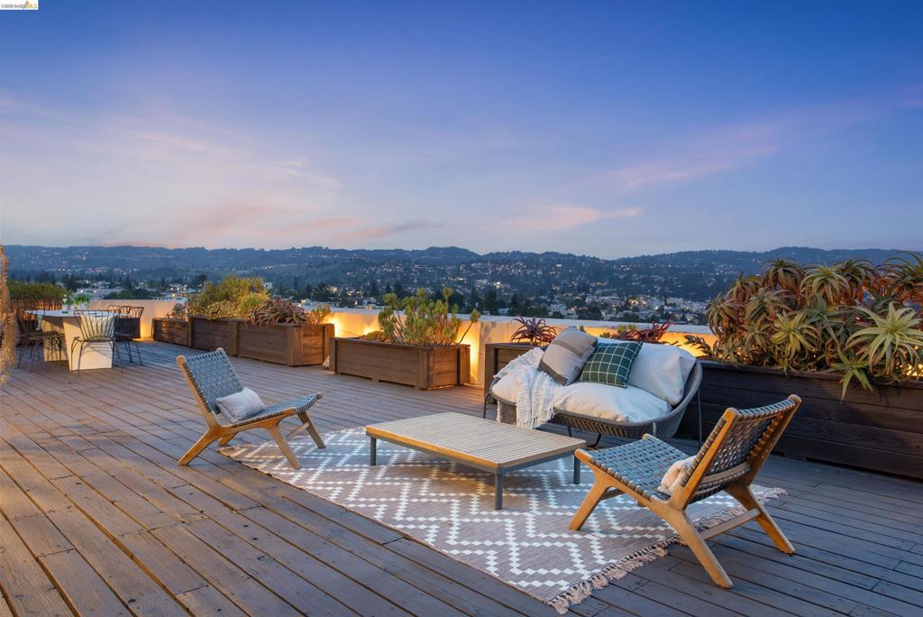 320 Lee Street 1302