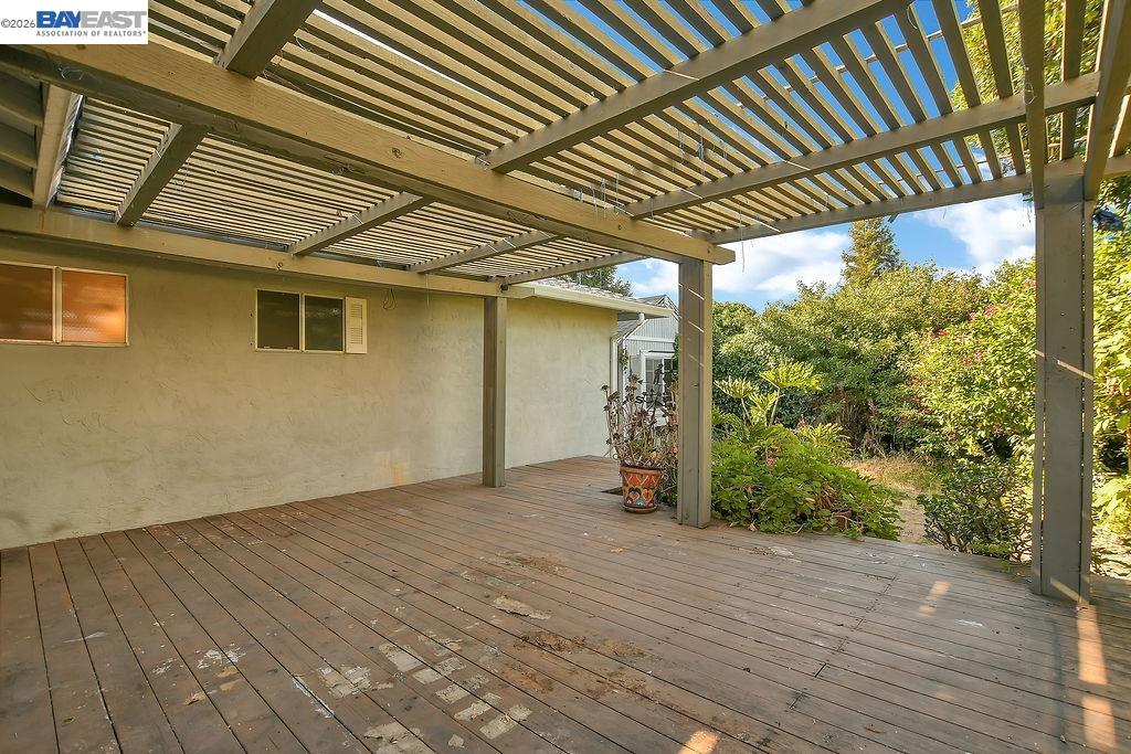 1124 Monterey Dr