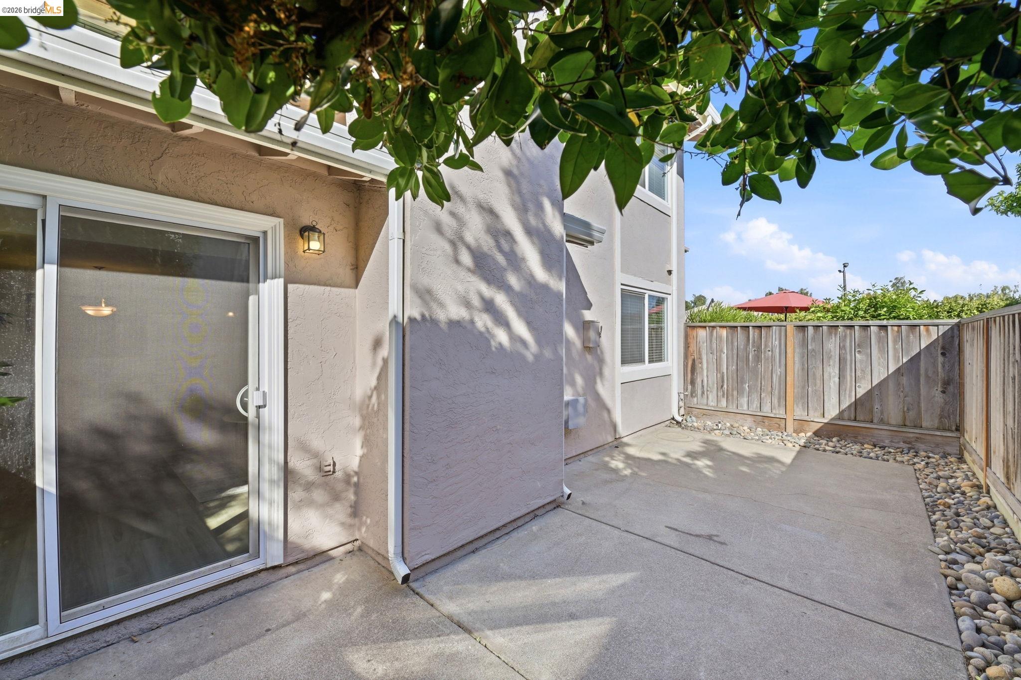 2487 Heathrow Ln