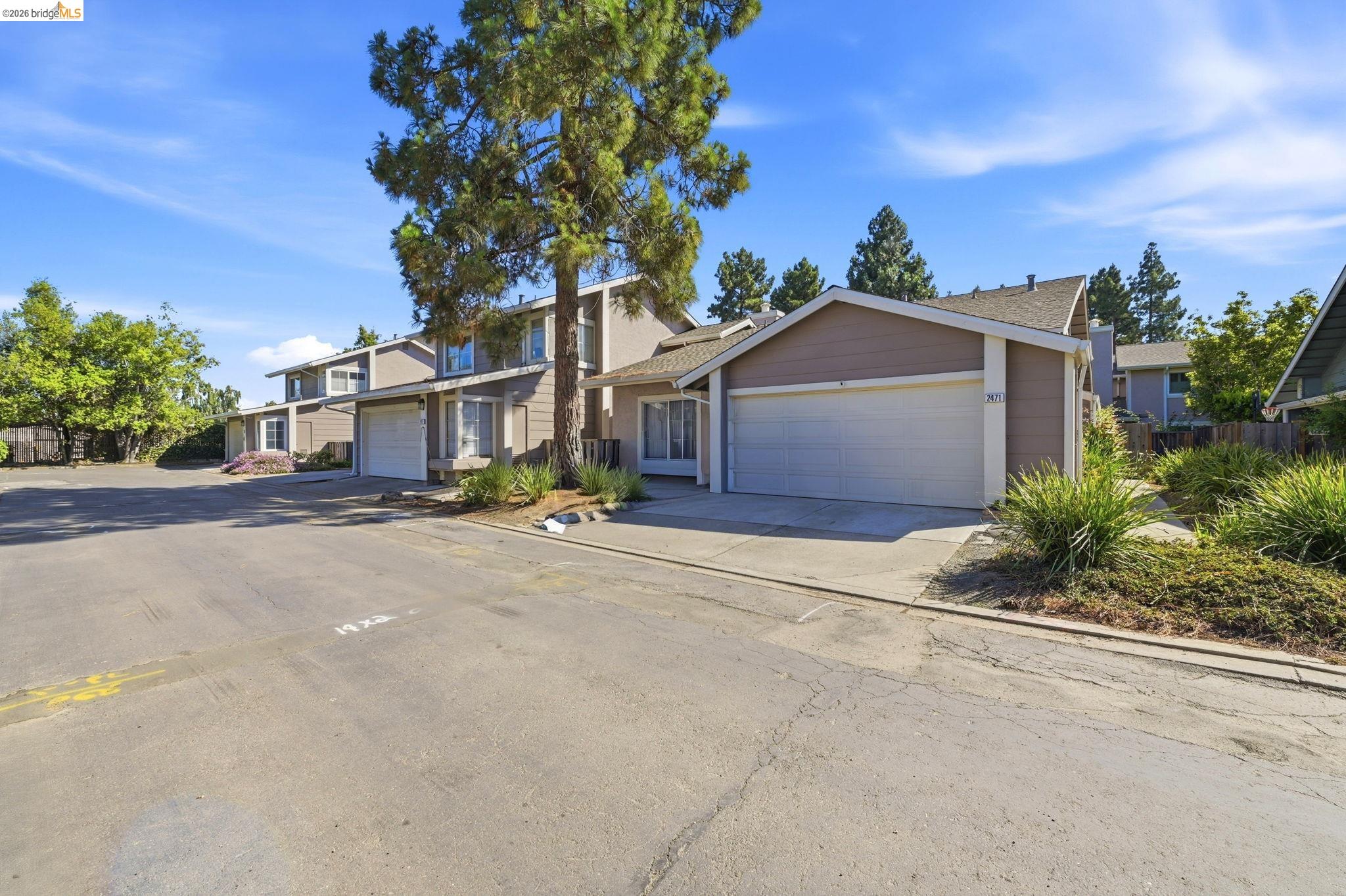 2487 Heathrow Ln