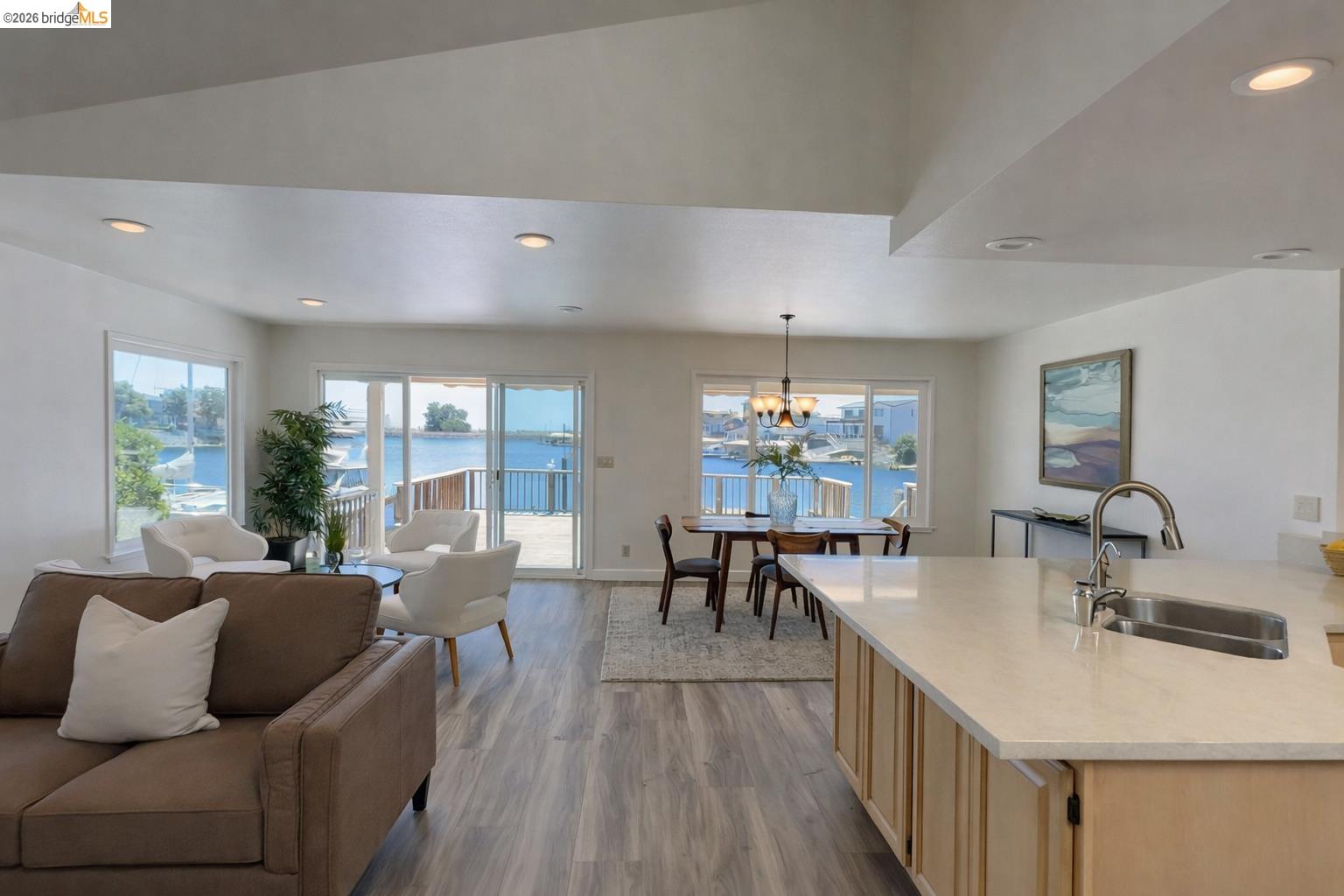 281 Discovery Bay Blvd