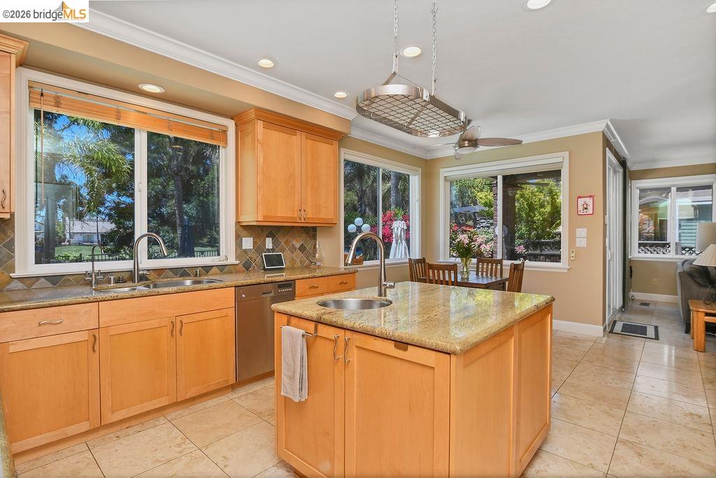 2442 Pinehurst Ct