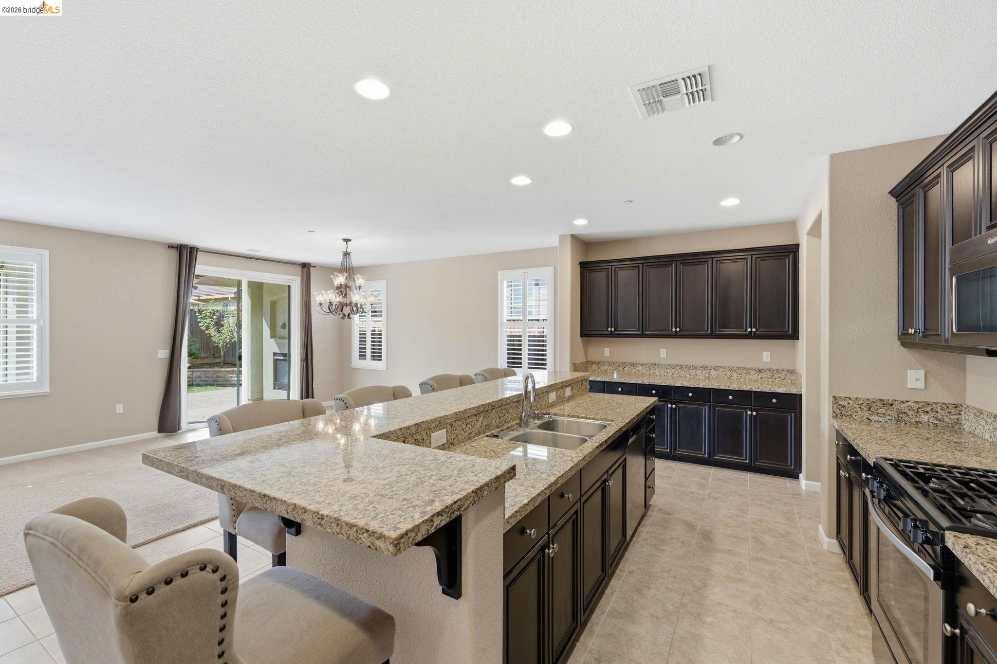 705 Pardee Ct