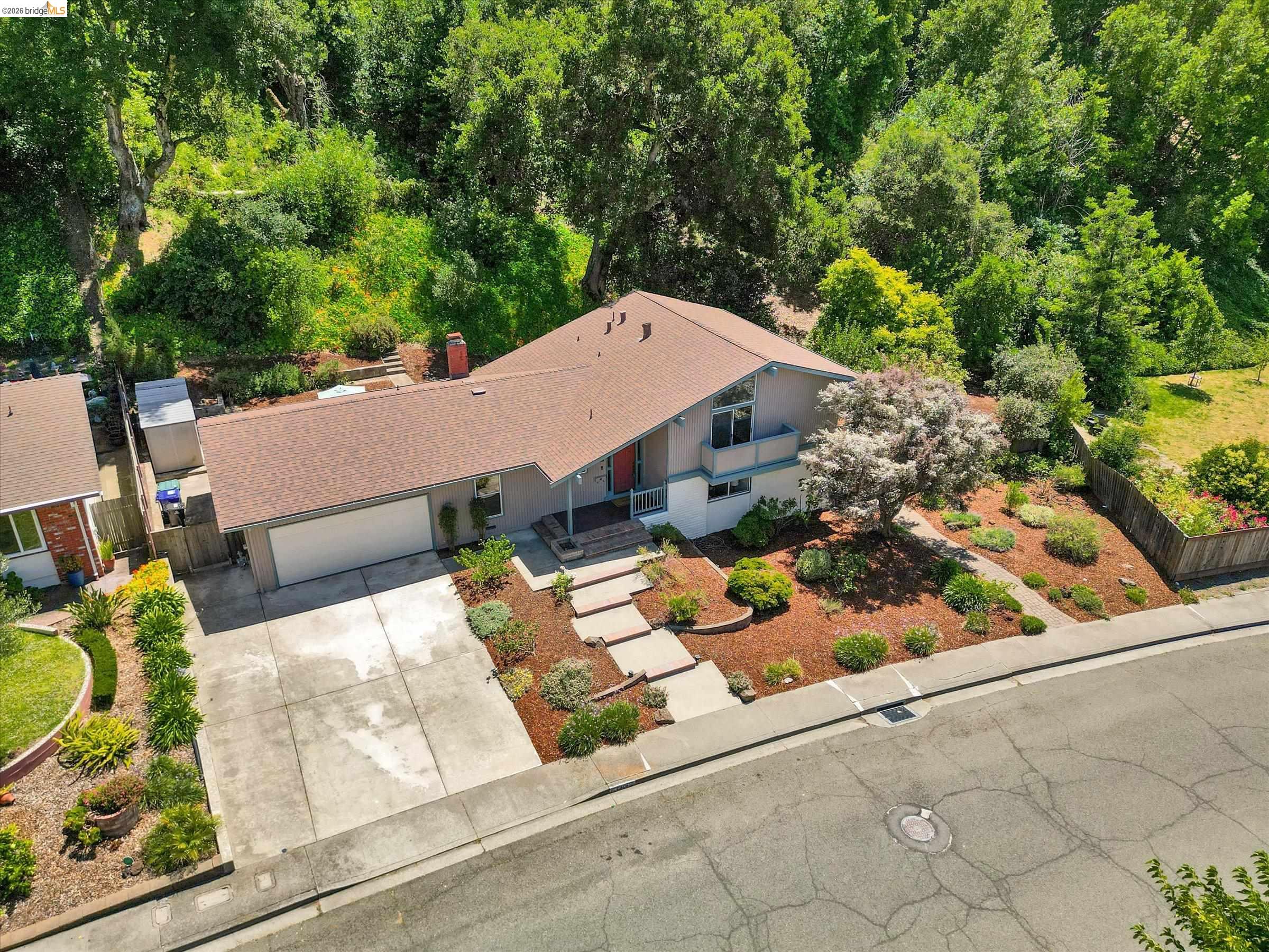 2826 Wright Ave