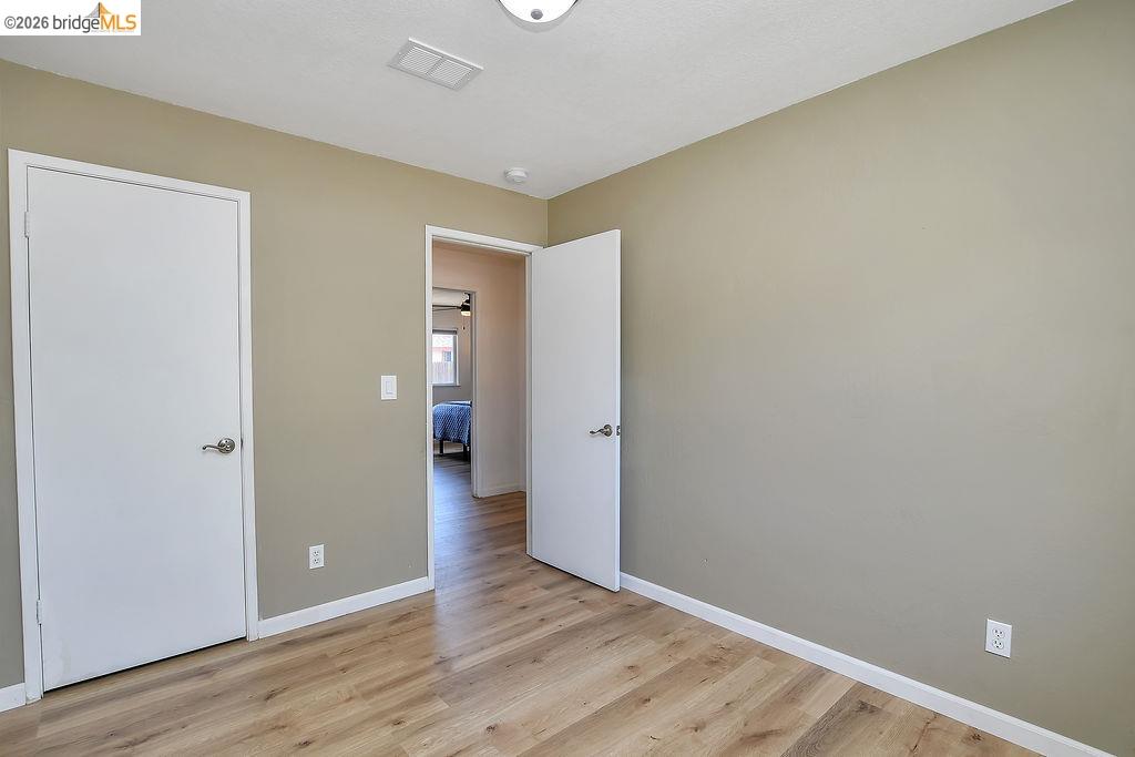 979 Walnut Dr