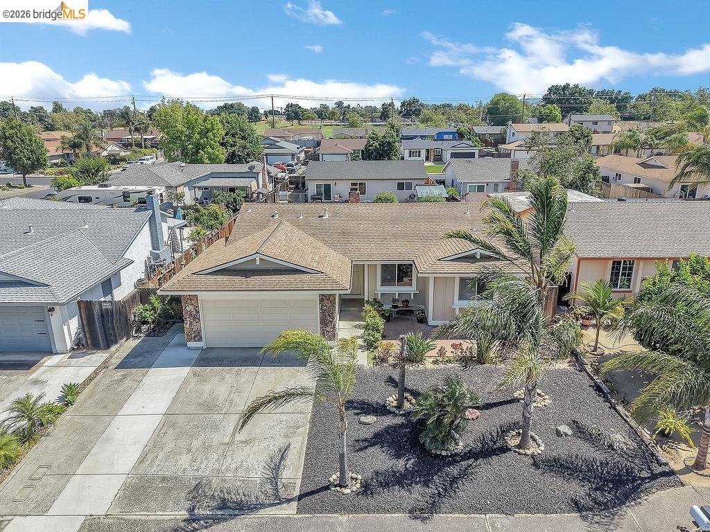 979 Walnut Dr