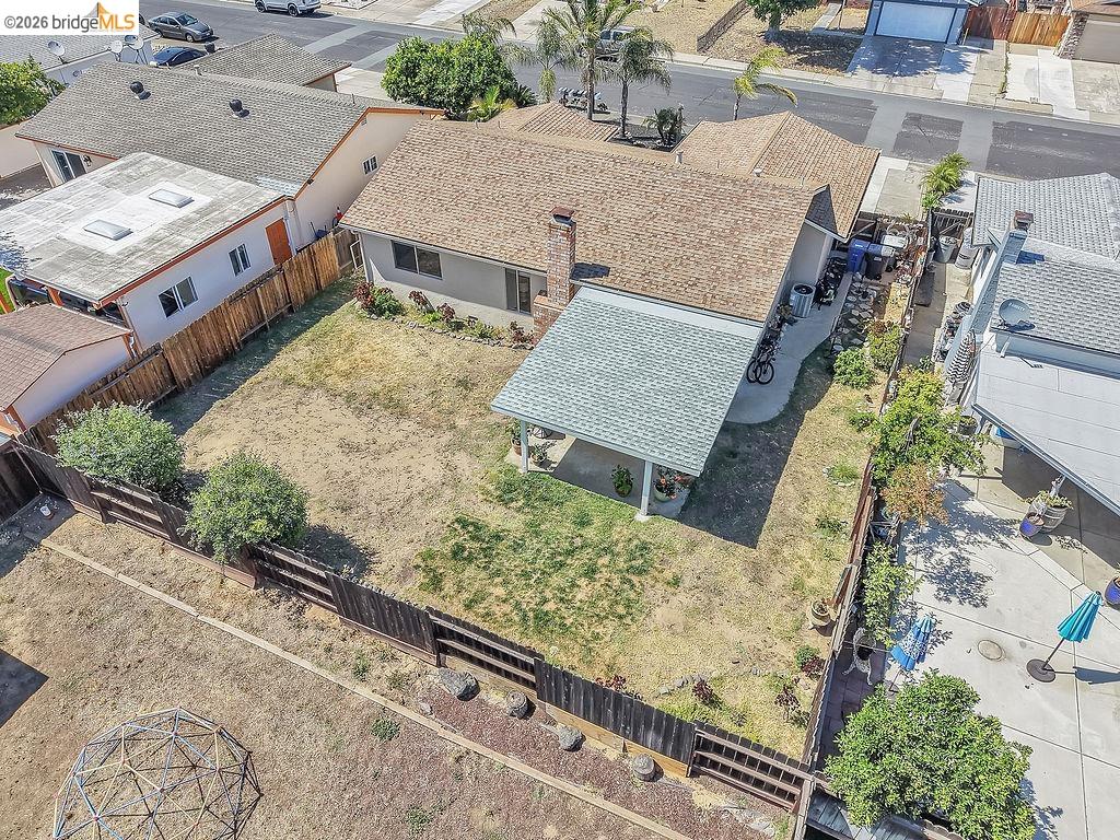 979 Walnut Dr