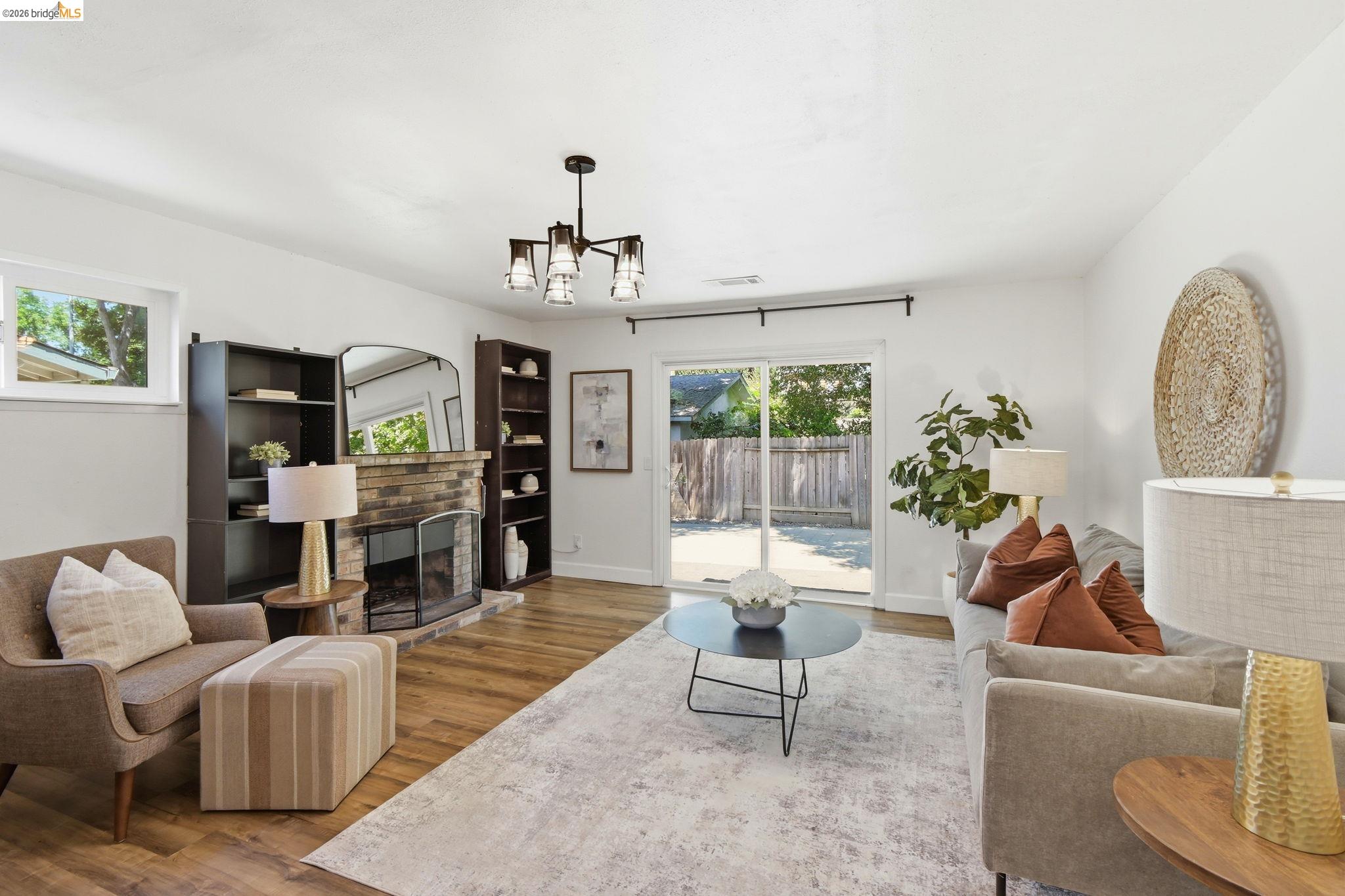 224 Amherst Ct