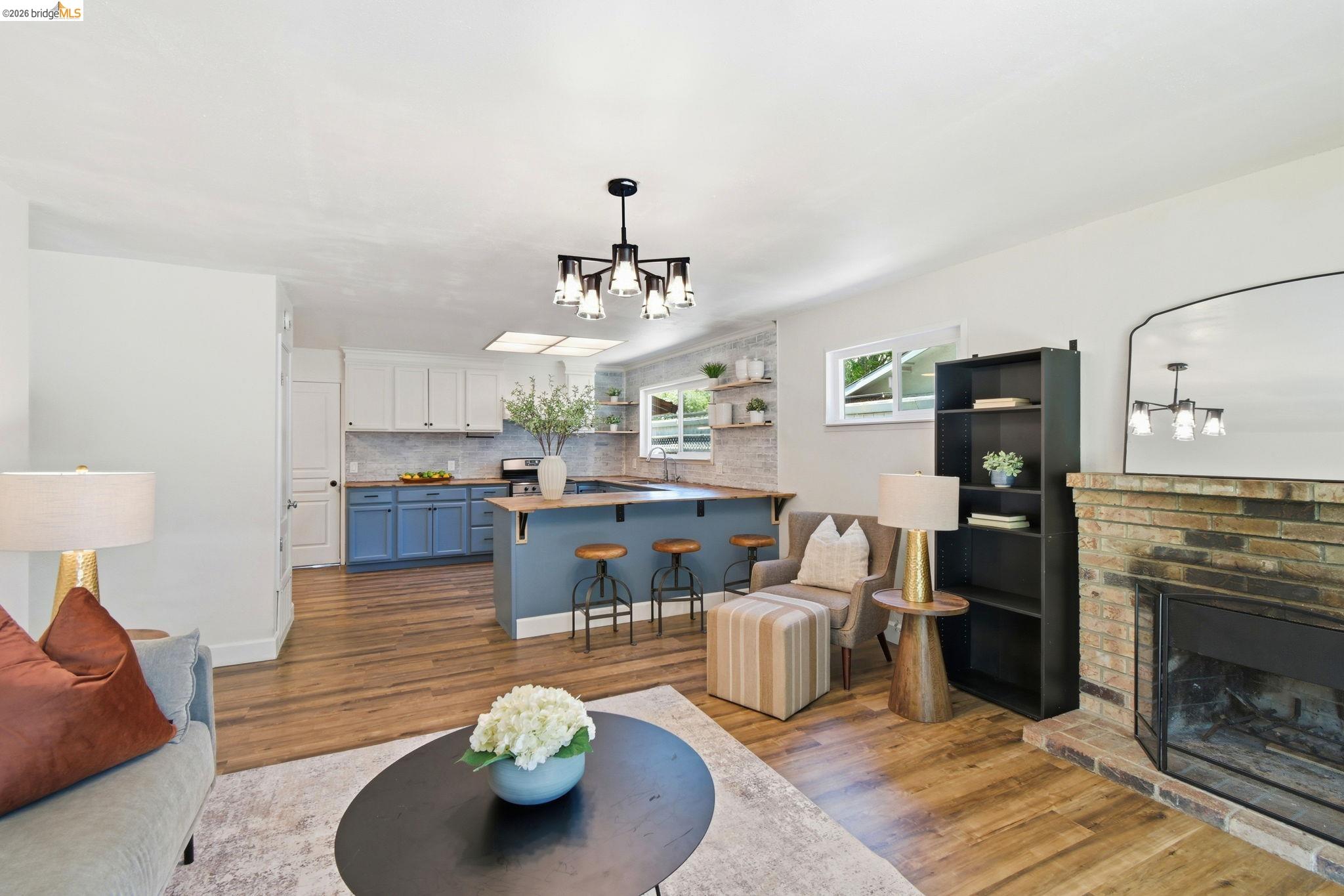 224 Amherst Ct
