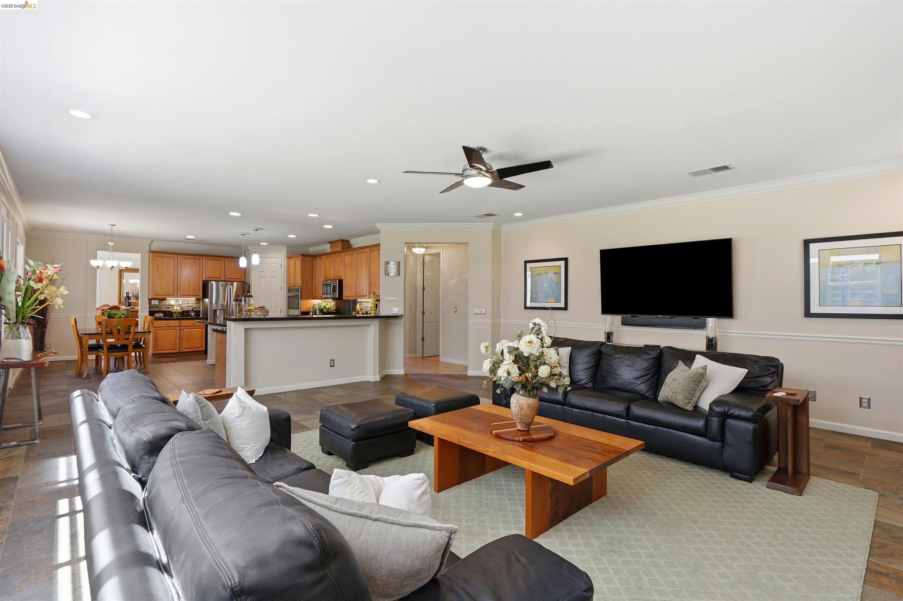 5048 Botting Ct