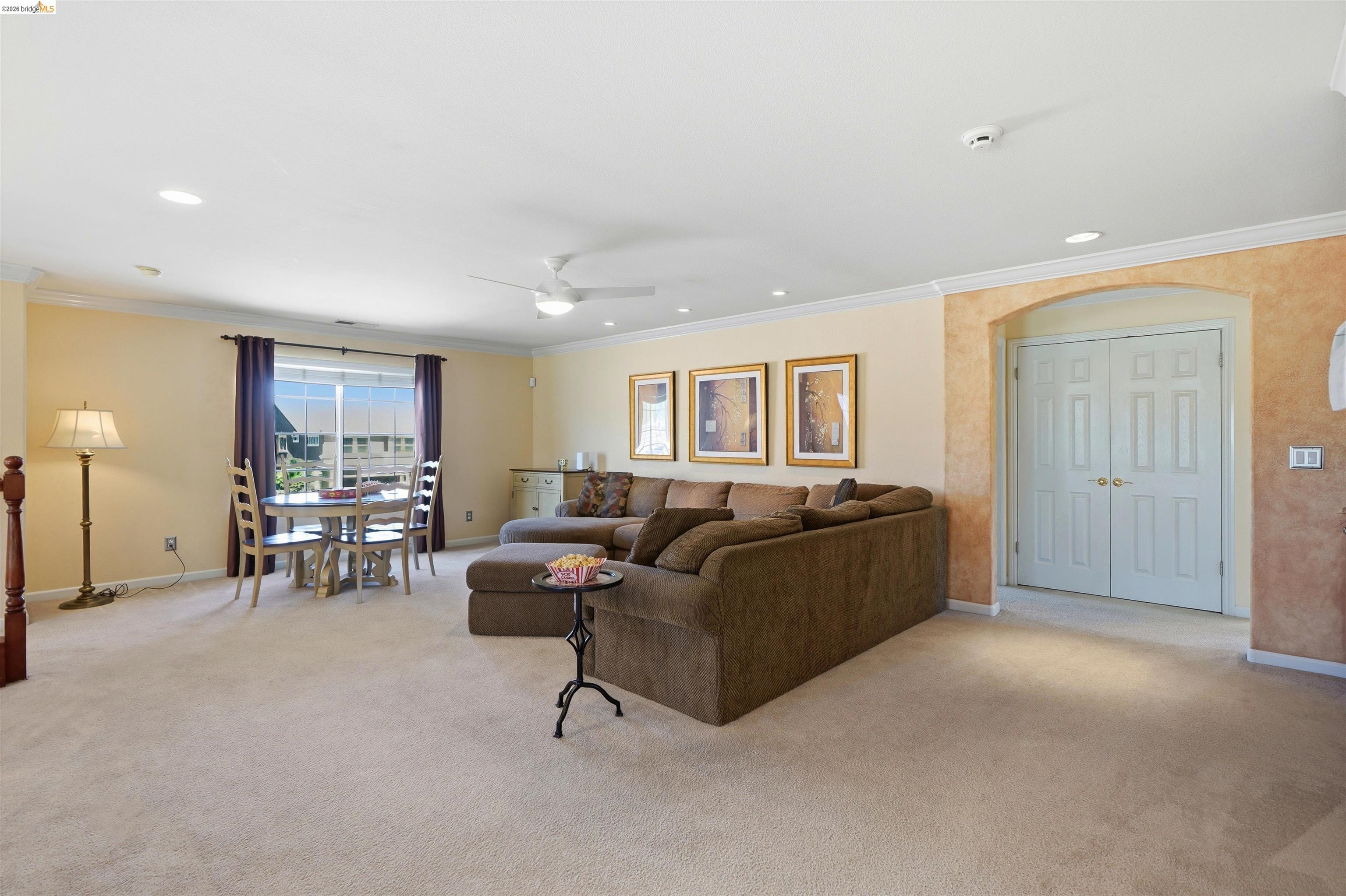 5048 Botting Ct