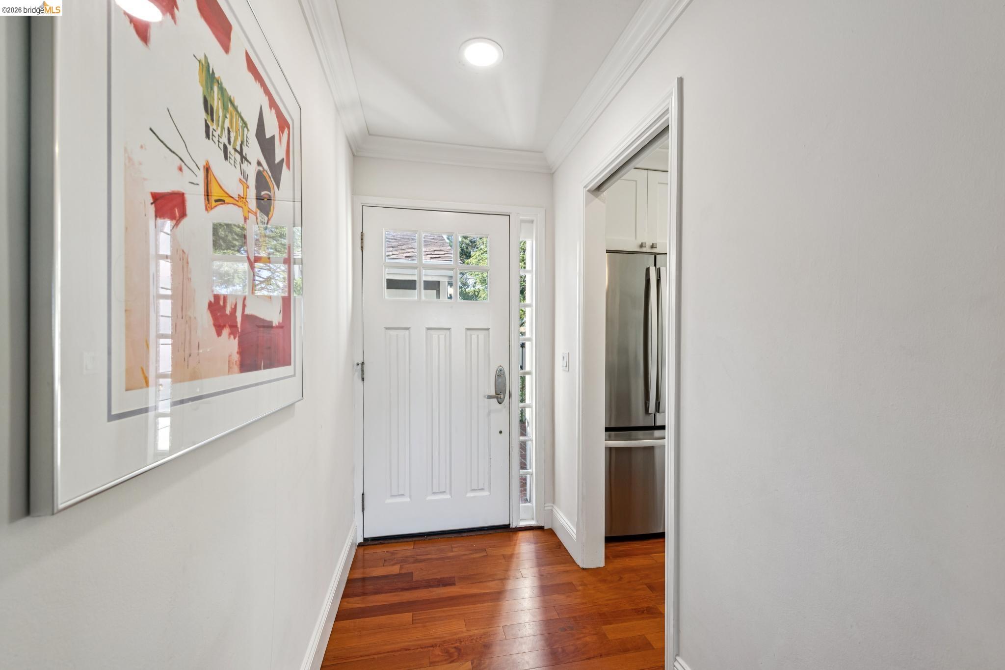 1912 Ascot Dr
