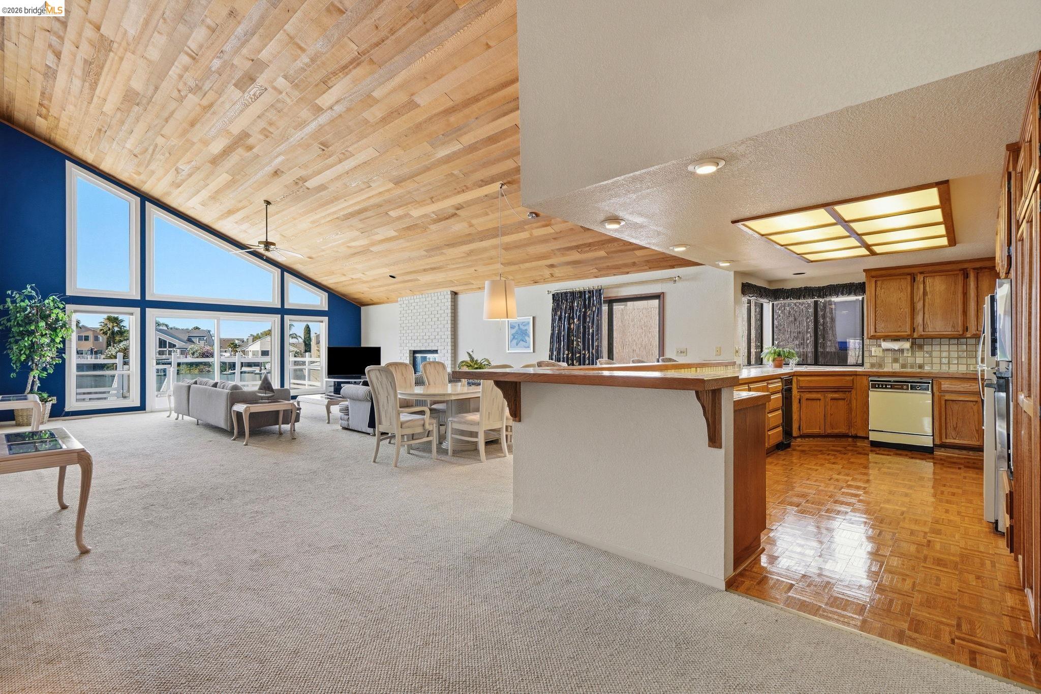 1794 Seal Way