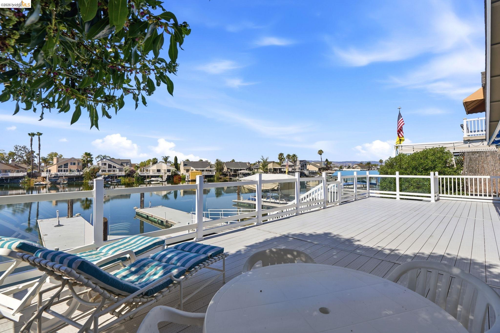 1794 Seal Way
