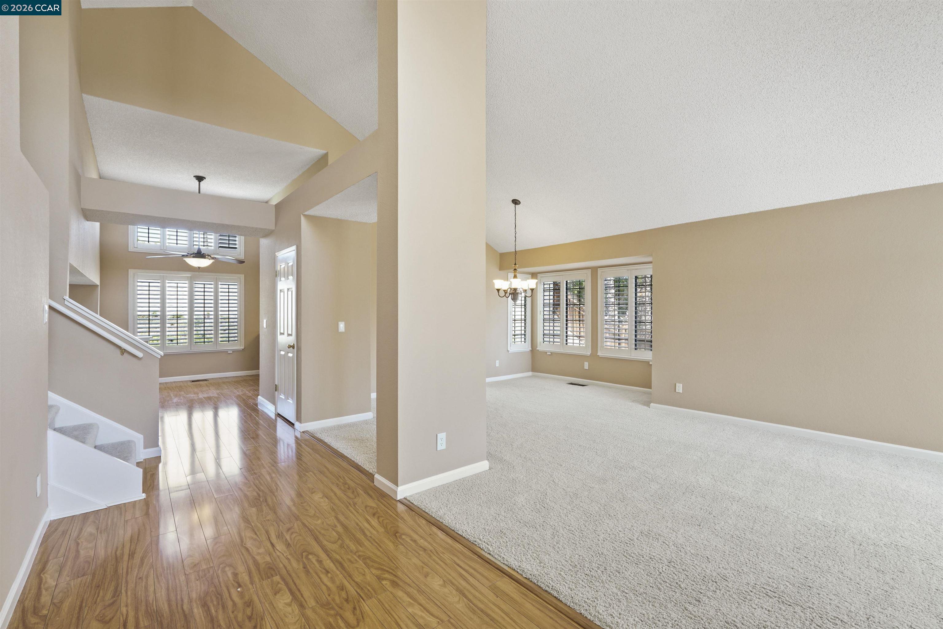 5535 Edgeview Dr
