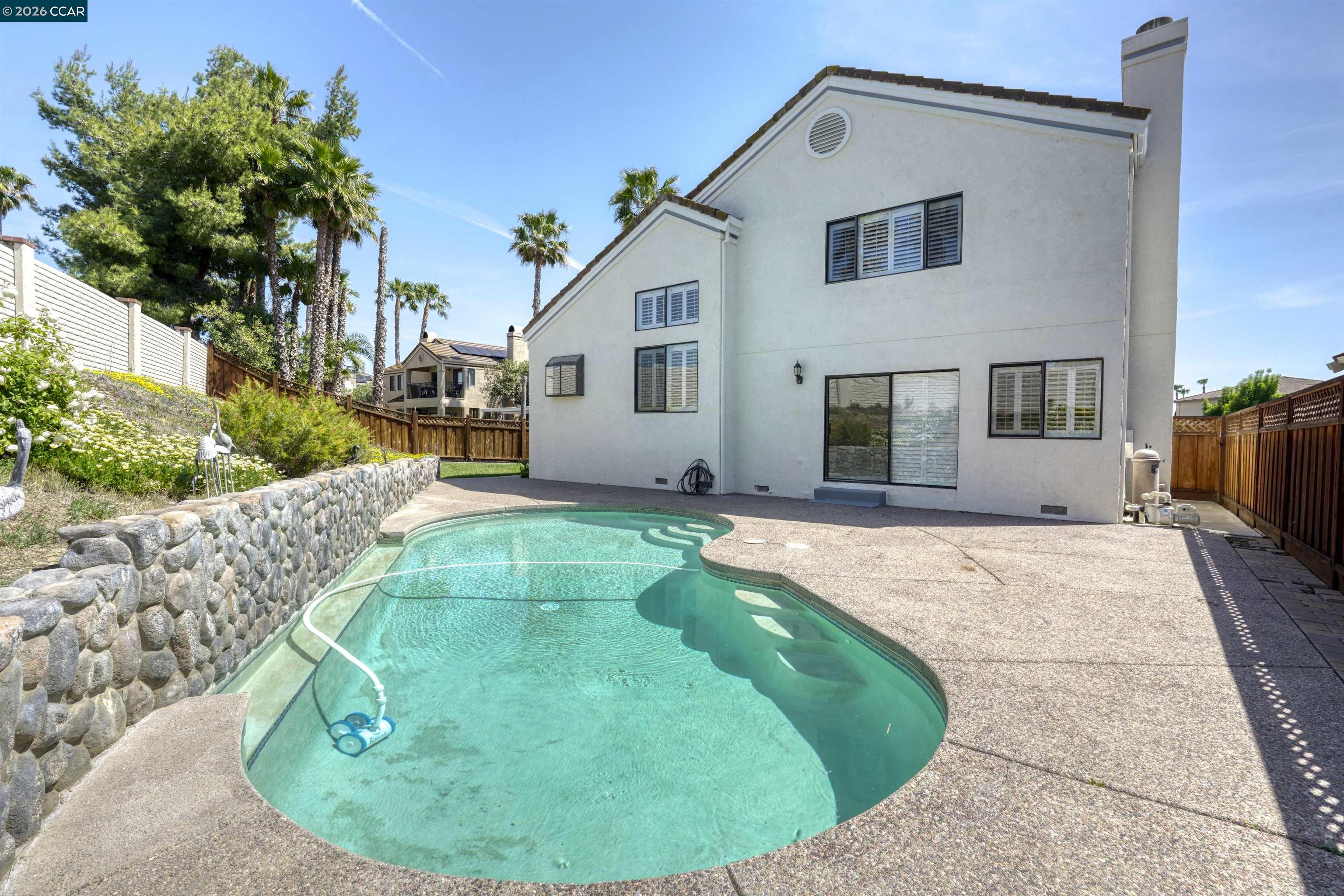 5535 Edgeview Dr