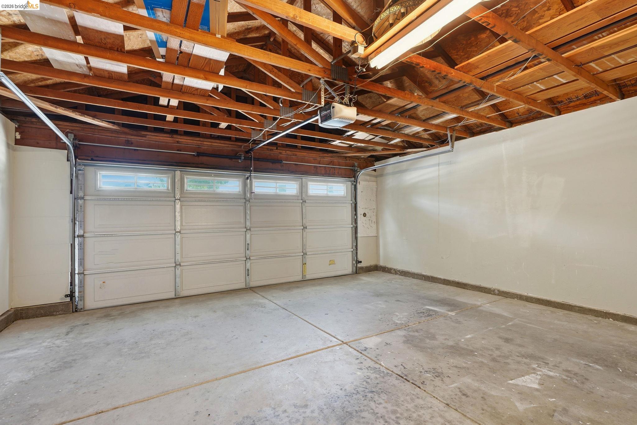 224 Sandy Cove Ln