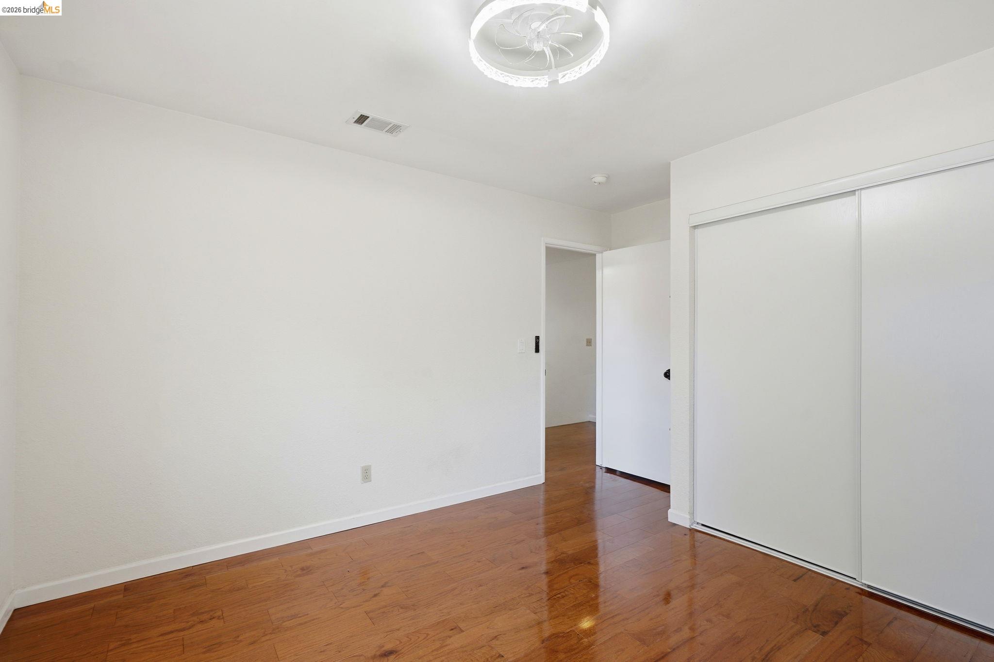 224 Sandy Cove Ln