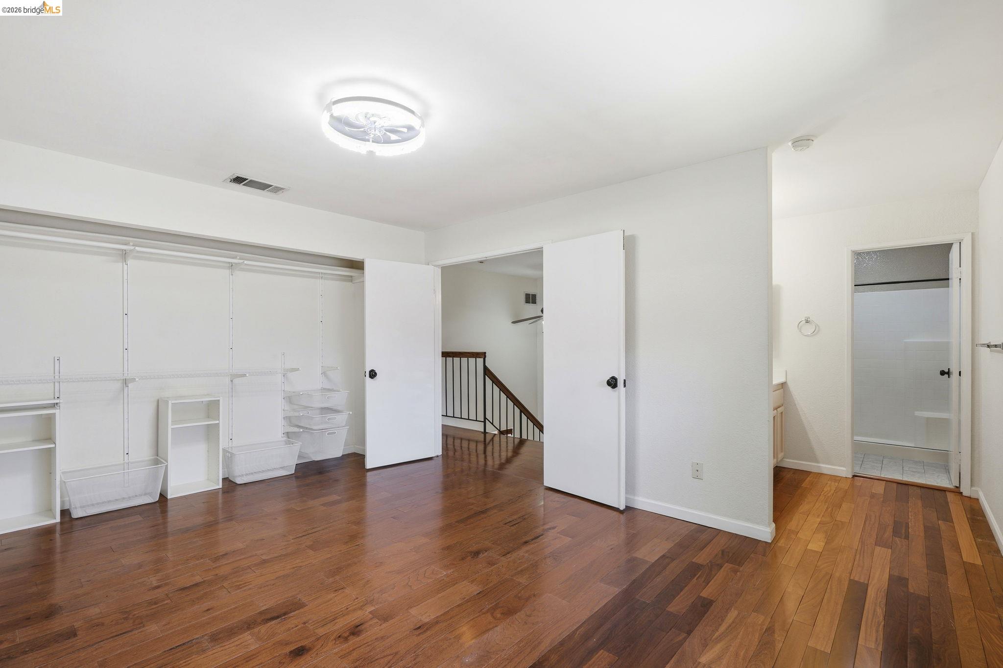 224 Sandy Cove Ln