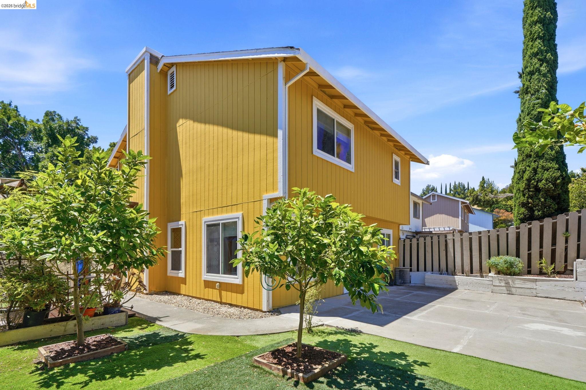 224 Sandy Cove Ln