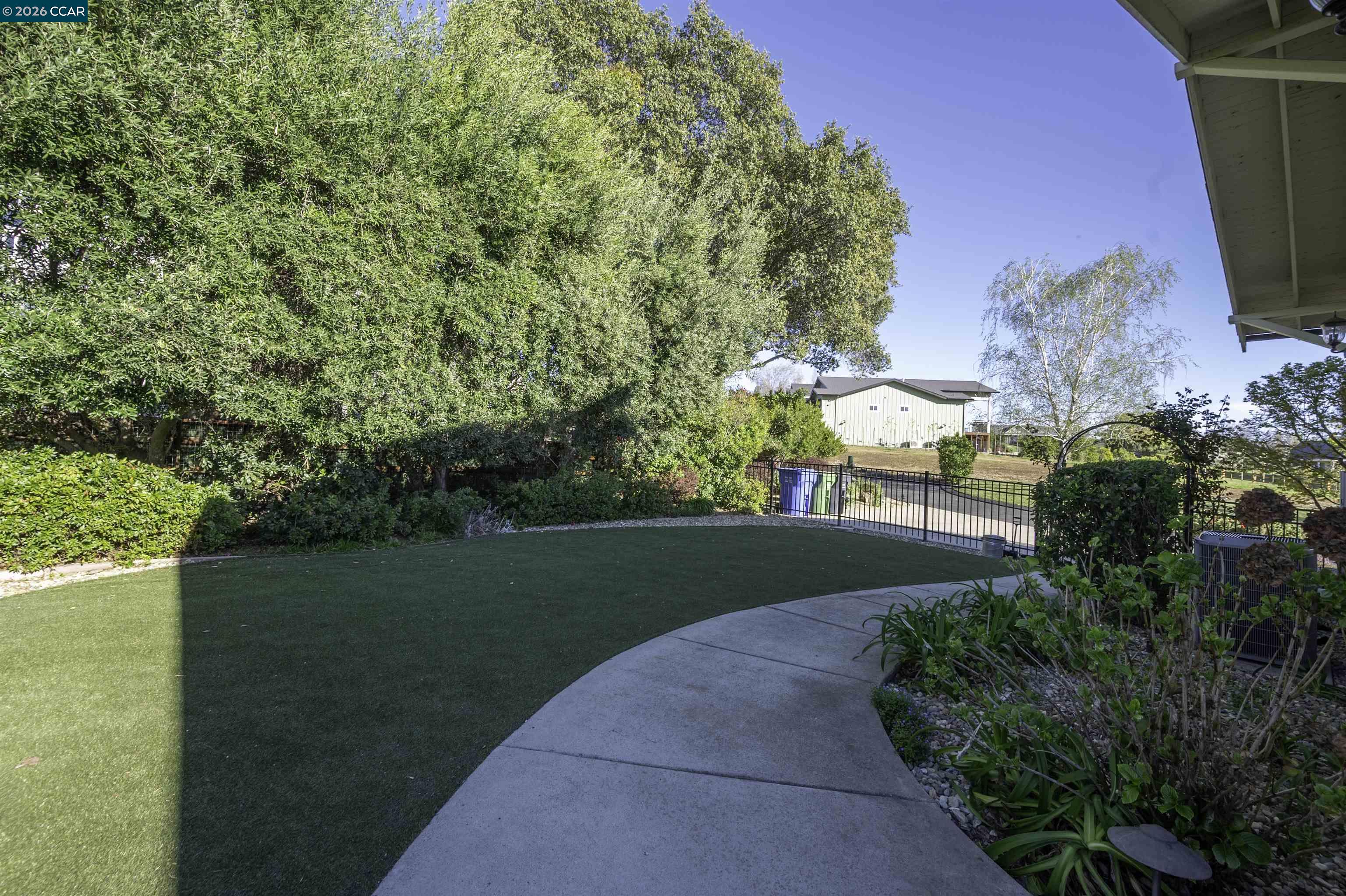 777 Grinding Rock Rd