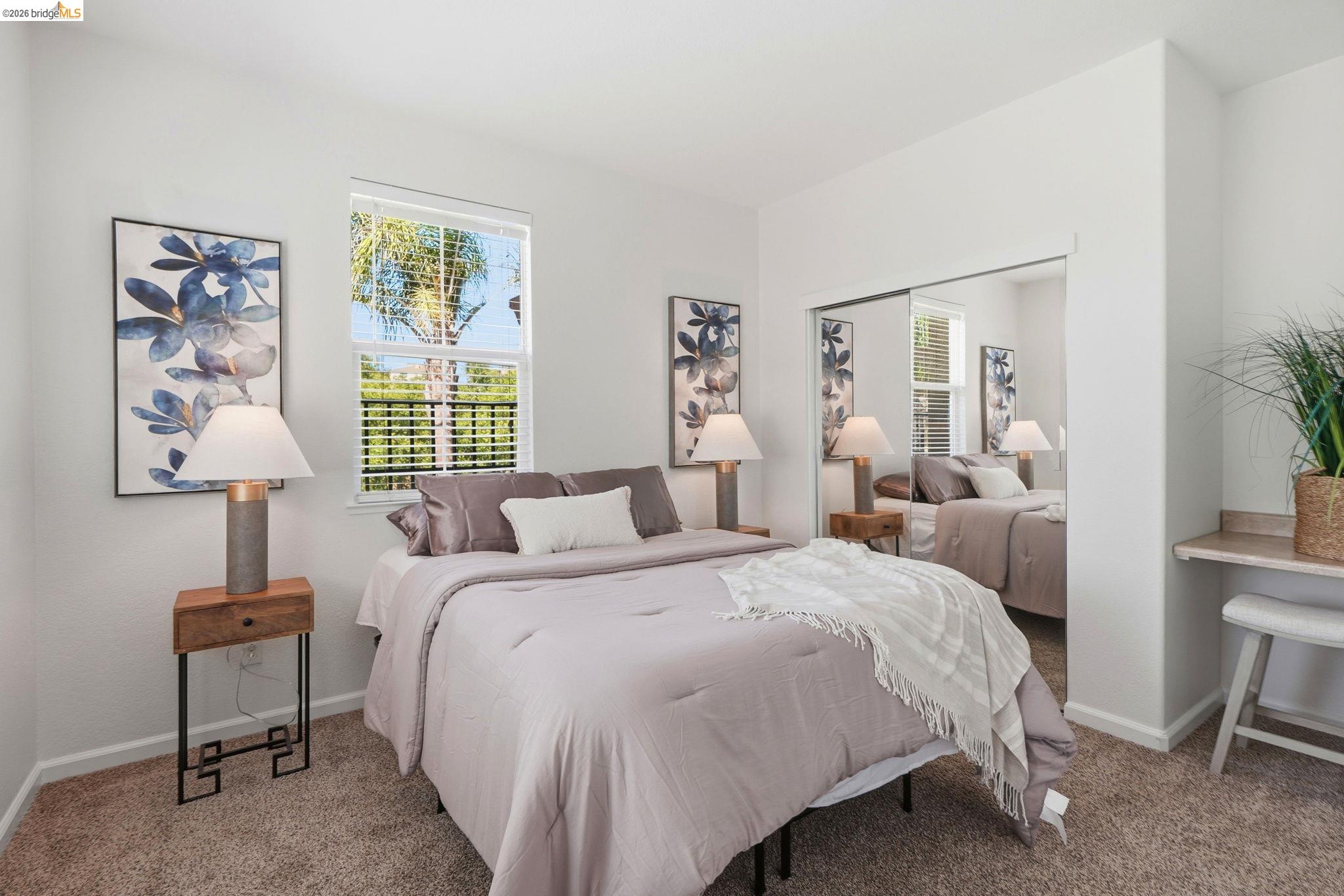 308 Foothill Dr