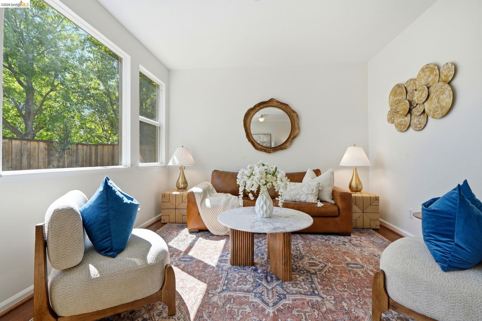 308 Foothill Dr