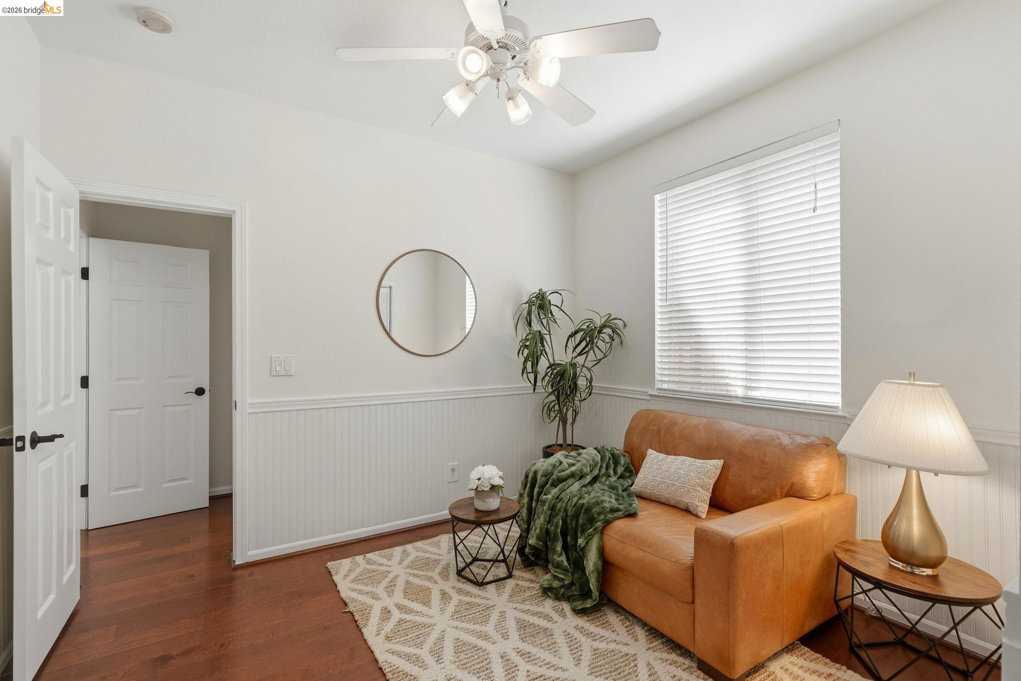 308 Foothill Dr