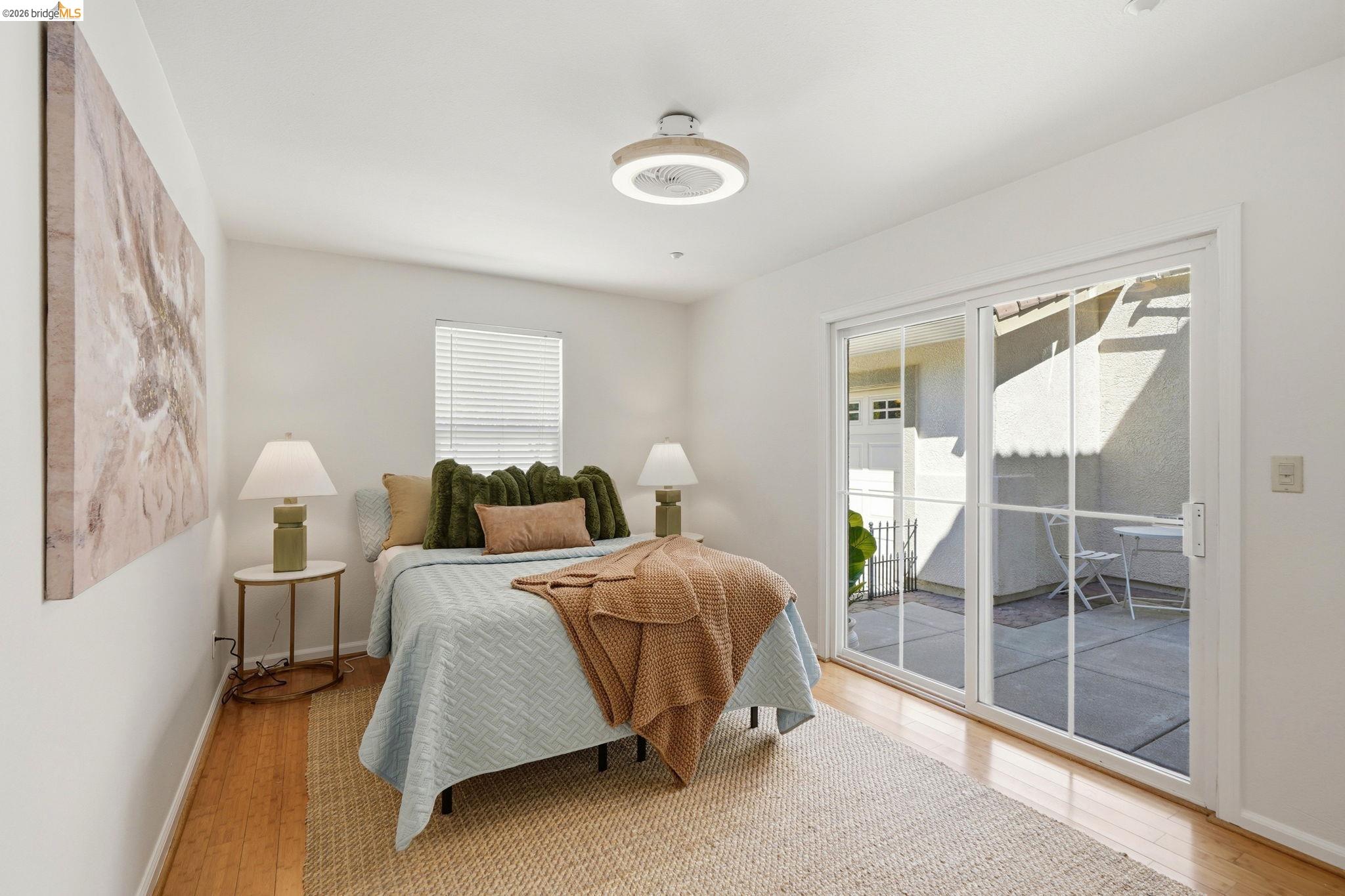 308 Foothill Dr