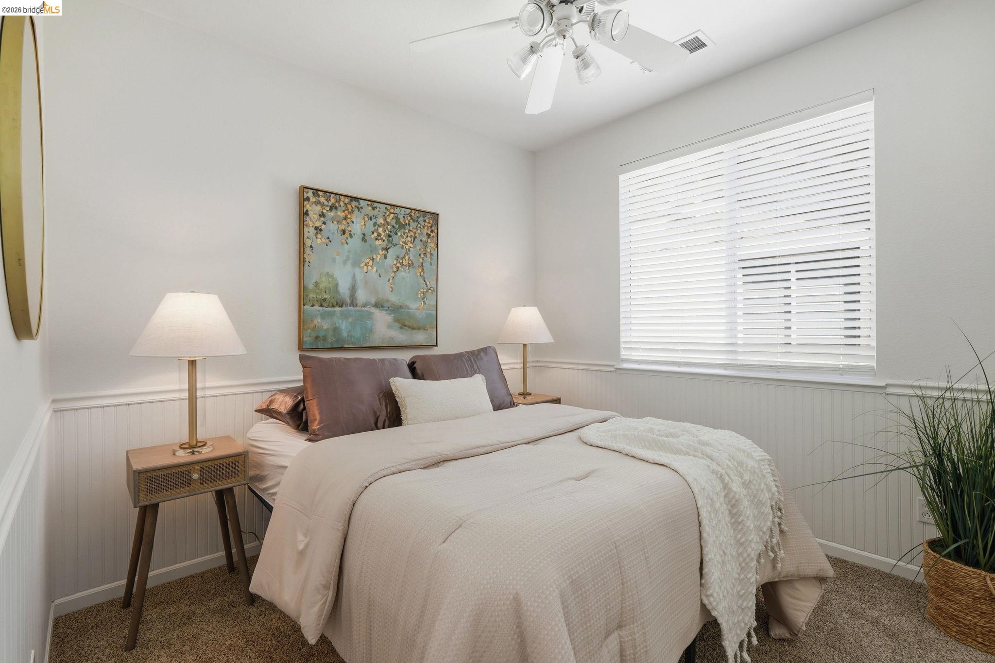 308 Foothill Dr