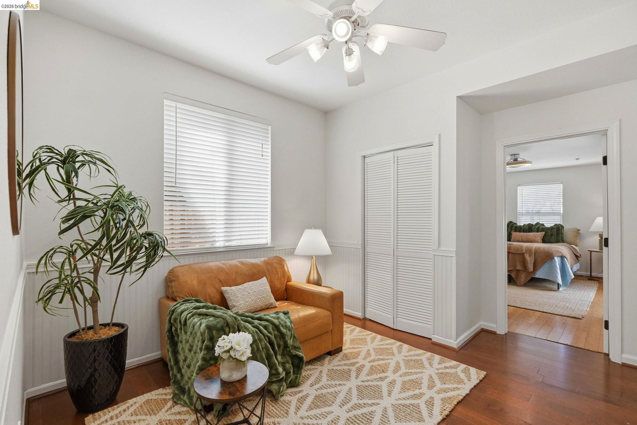 308 Foothill Dr