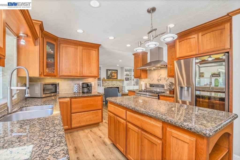 3036 Frandoras Cir