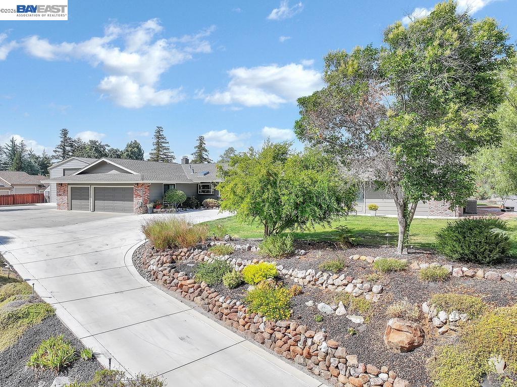 3036 Frandoras Cir