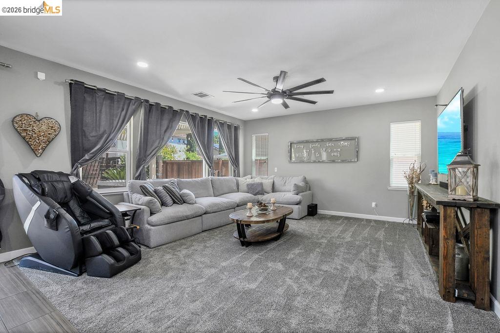 1388 Springdale Ct