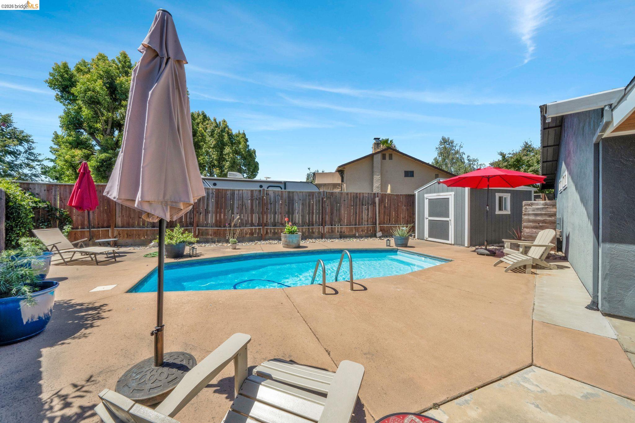907 Dorchester Cir