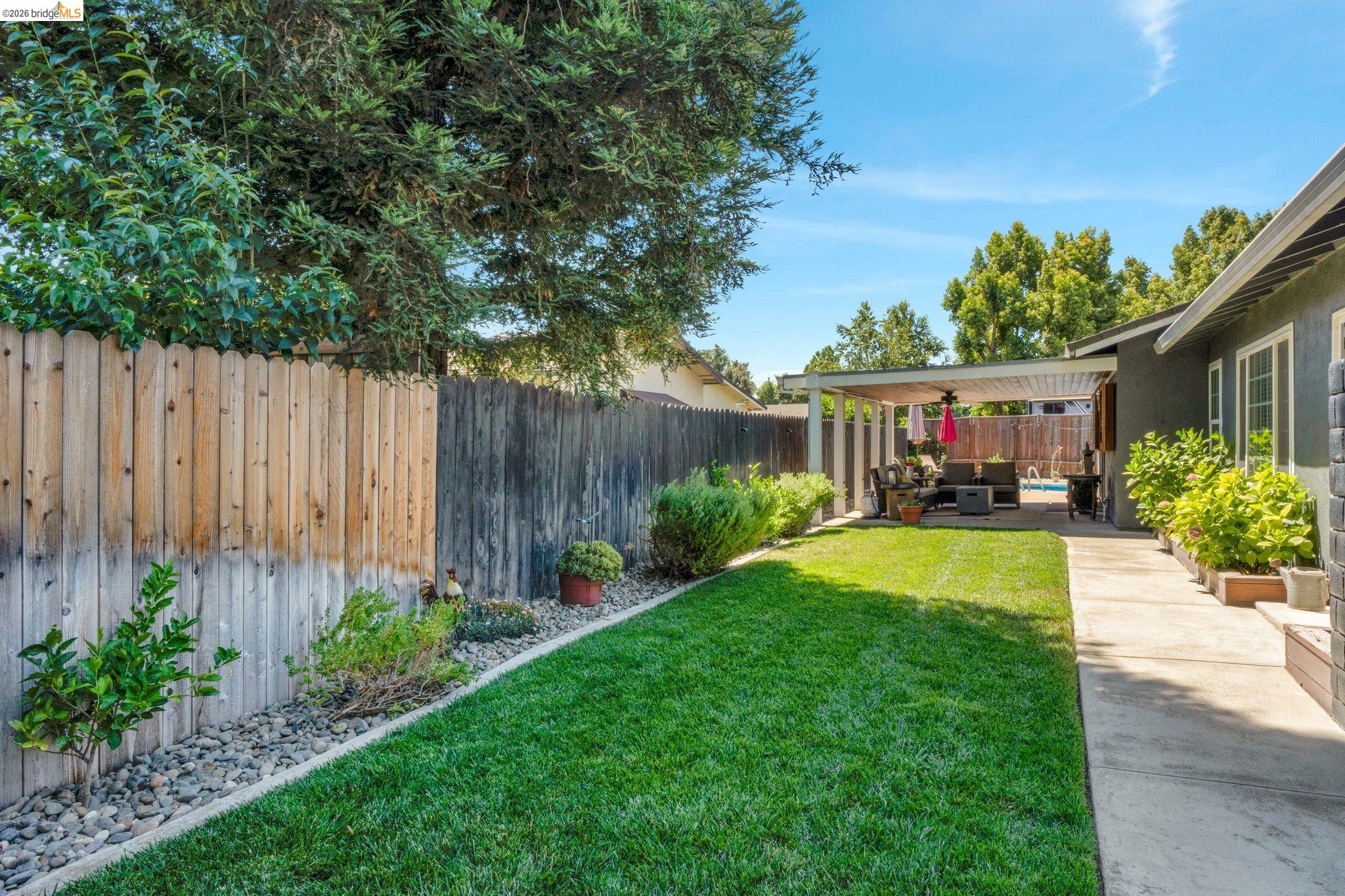 907 Dorchester Cir